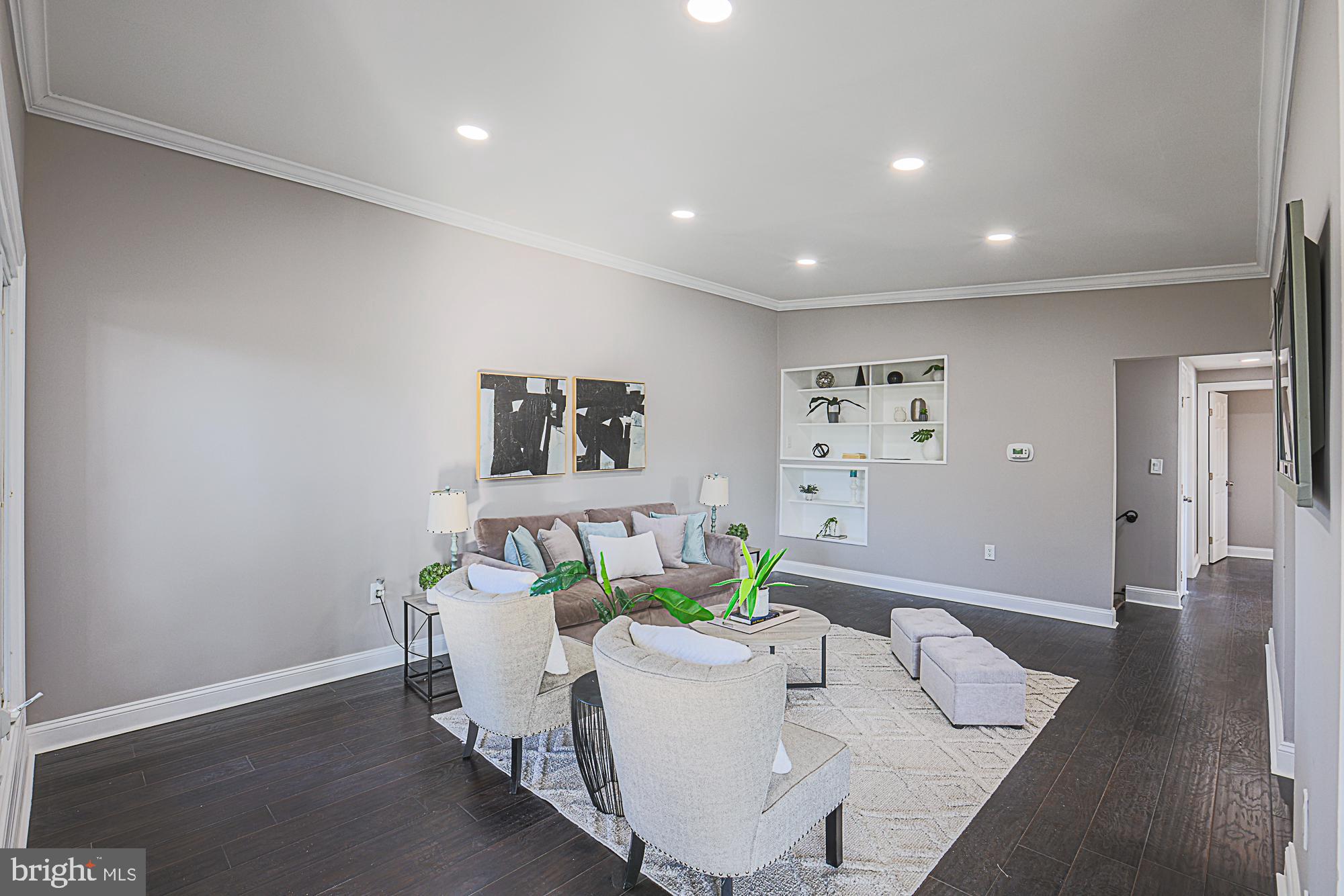 GLENMONT - Residential