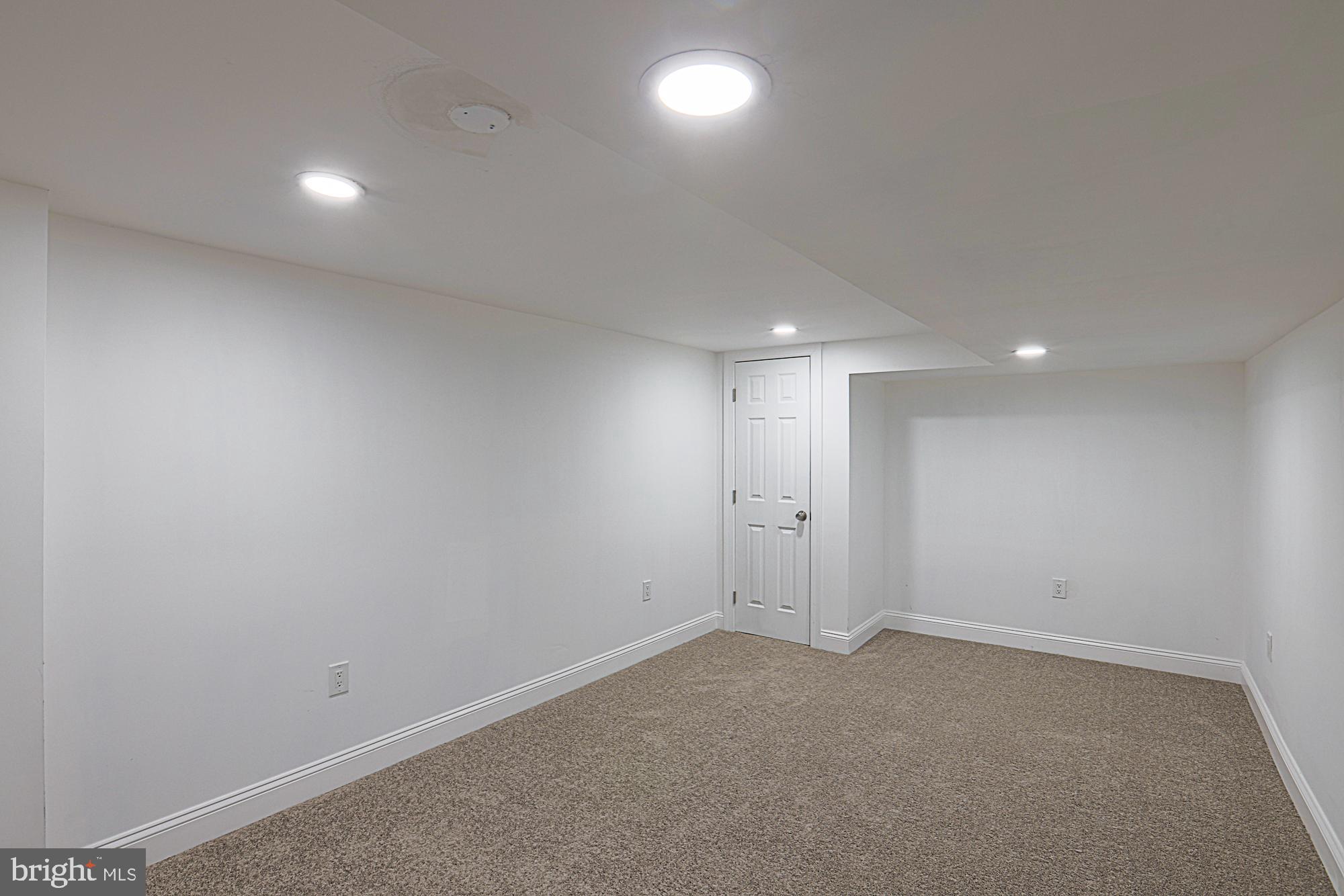 GLENMONT - Residential