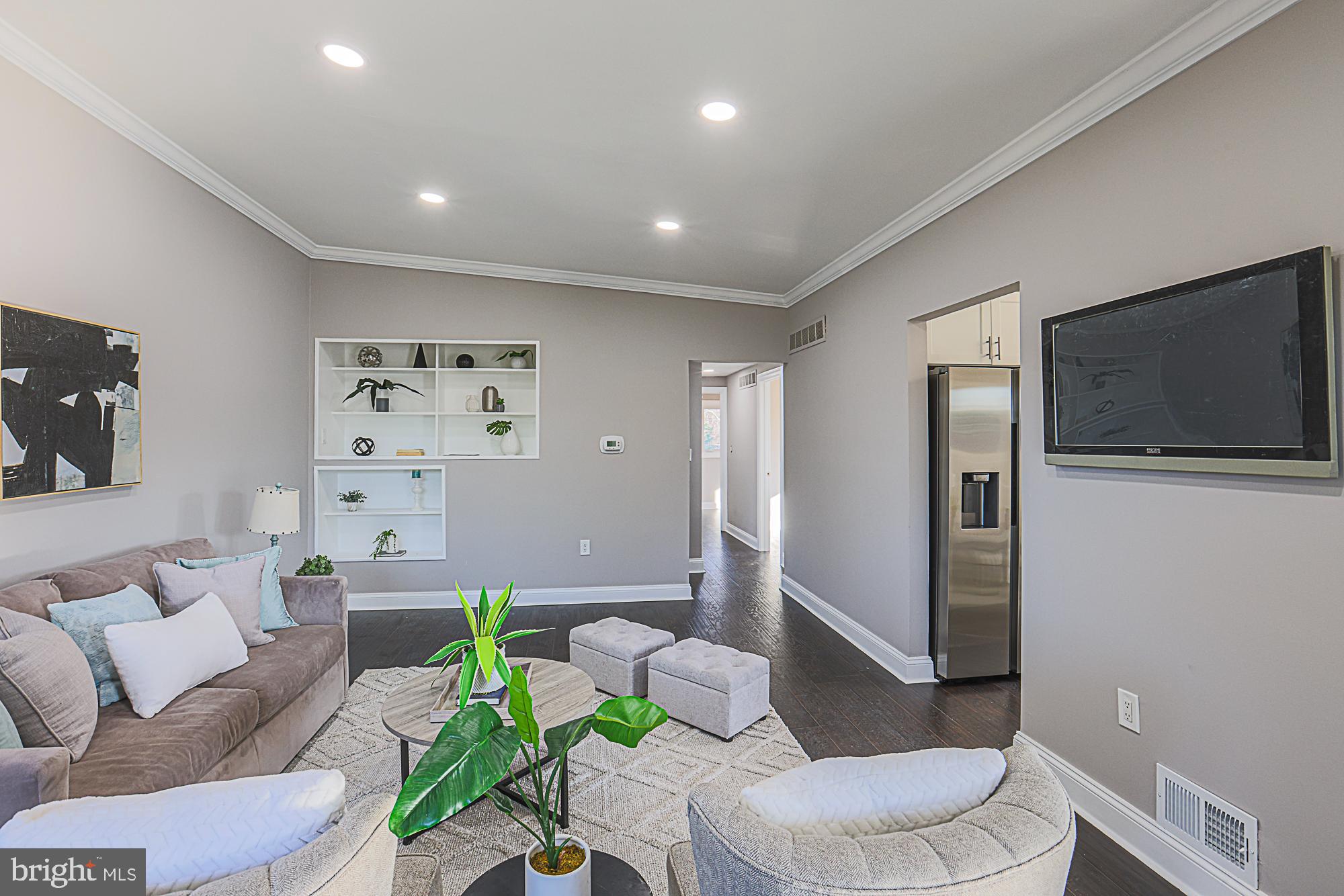 GLENMONT - Residential