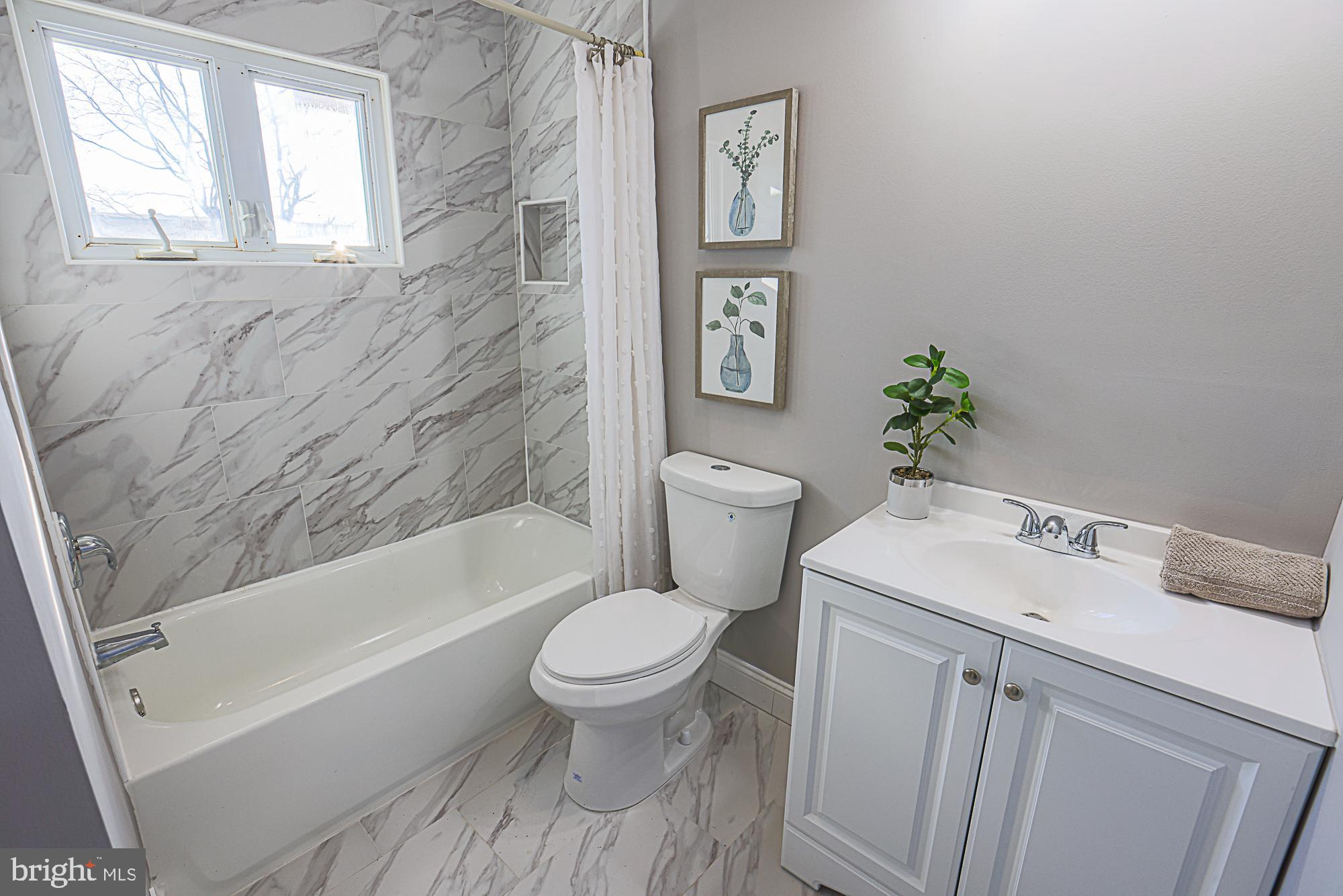 GLENMONT - Residential