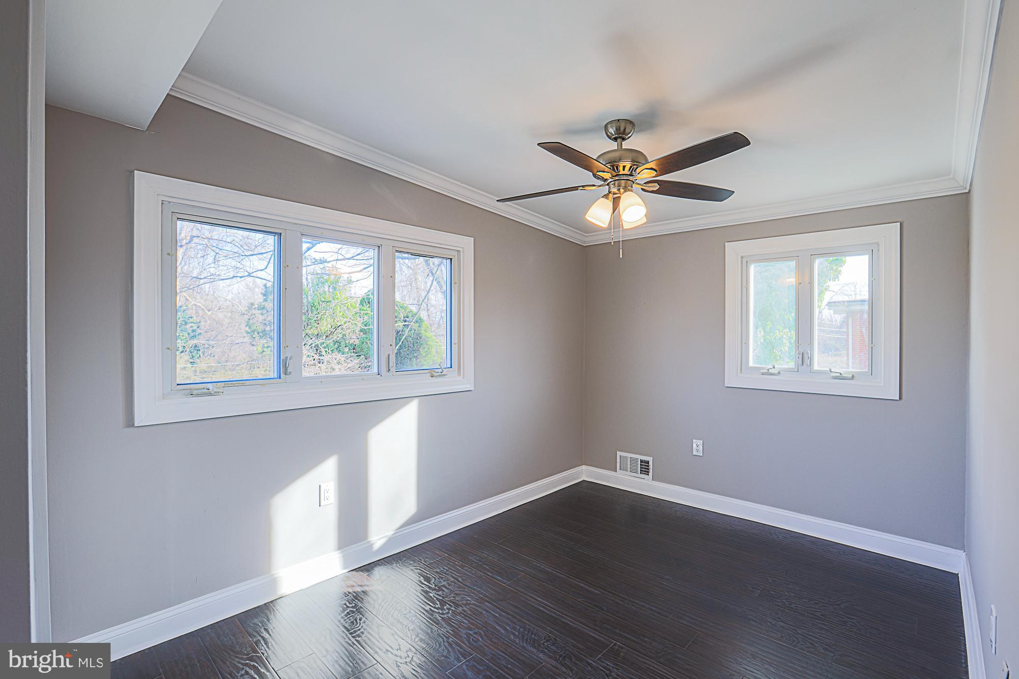 GLENMONT - Residential