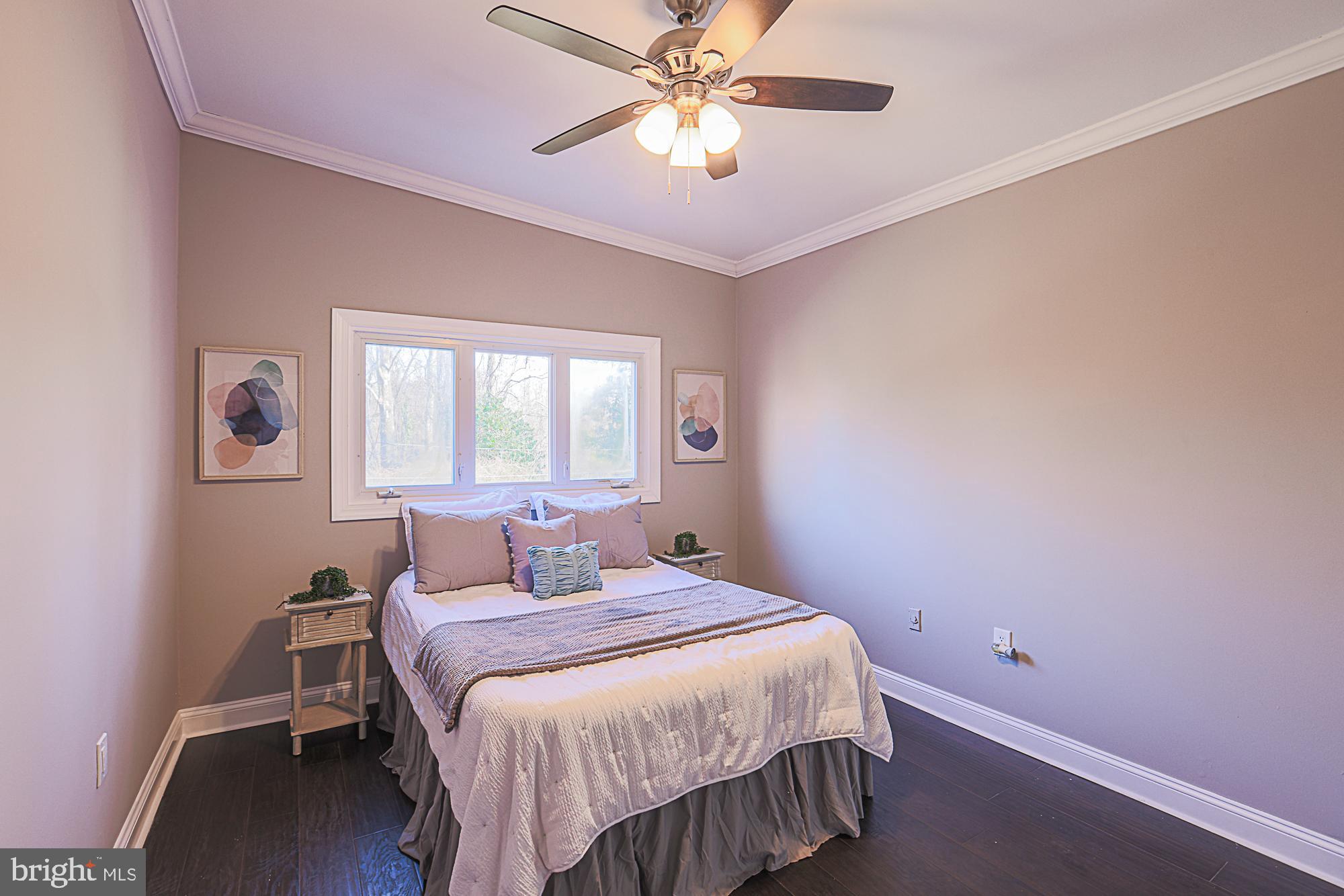 GLENMONT - Residential