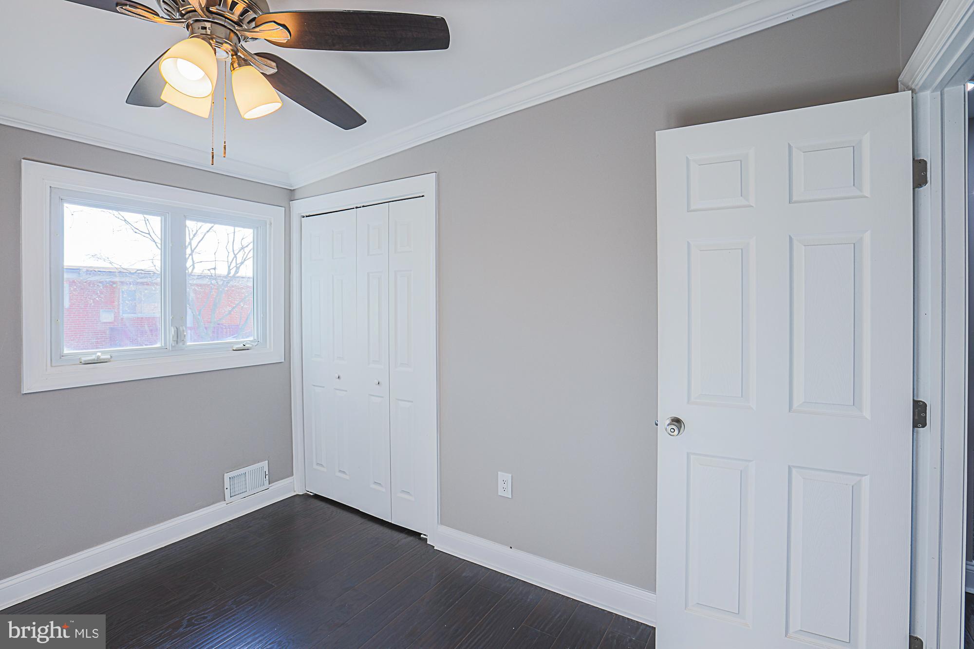 GLENMONT - Residential