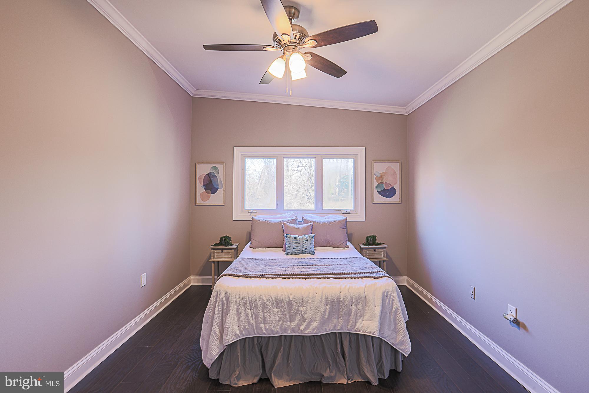 GLENMONT - Residential