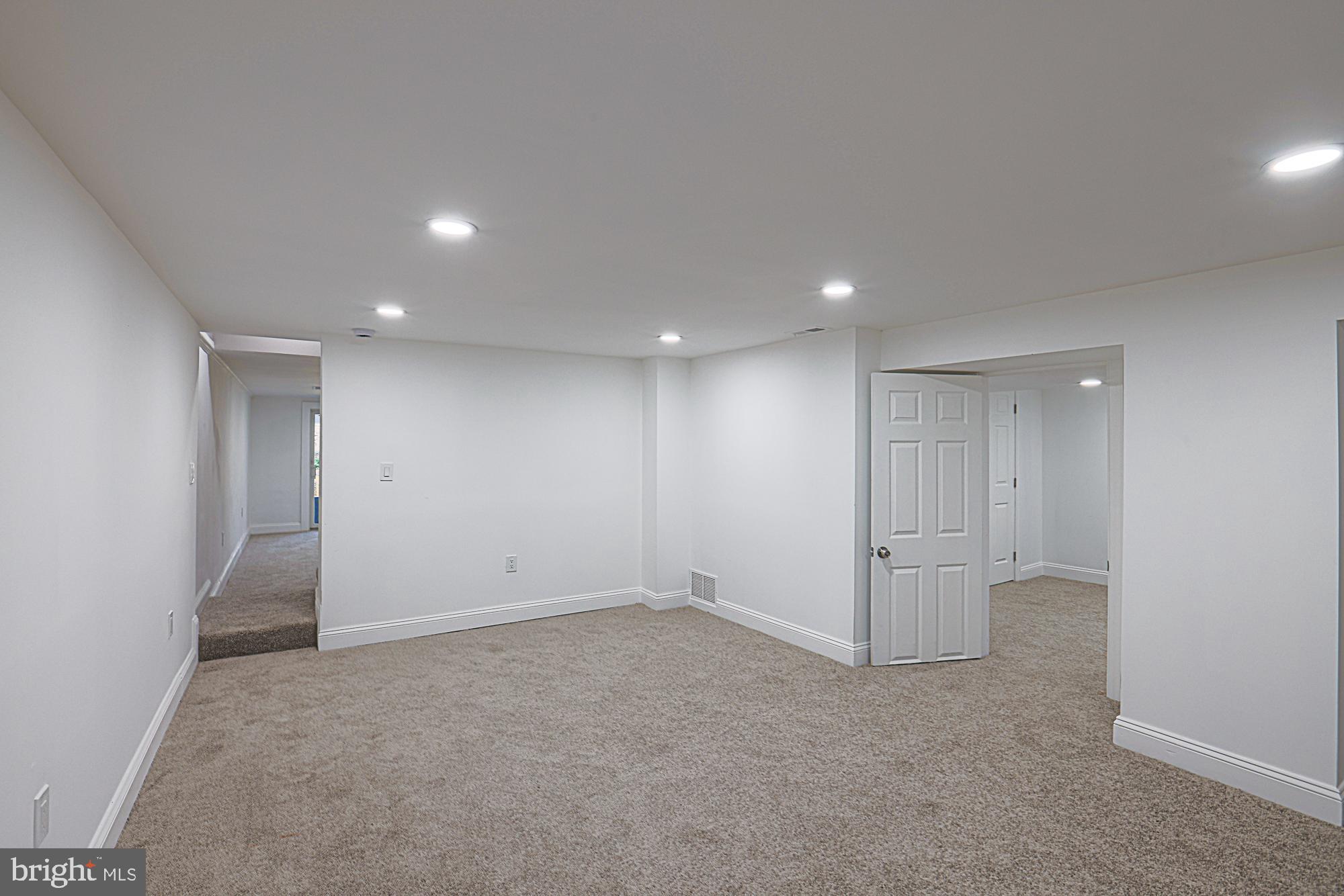 GLENMONT - Residential