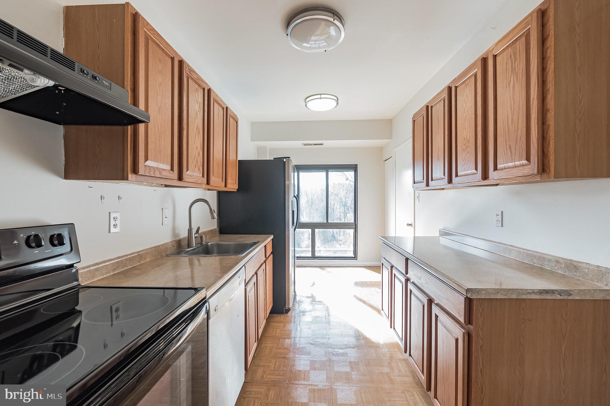 PARK TERRACE COND - Residential