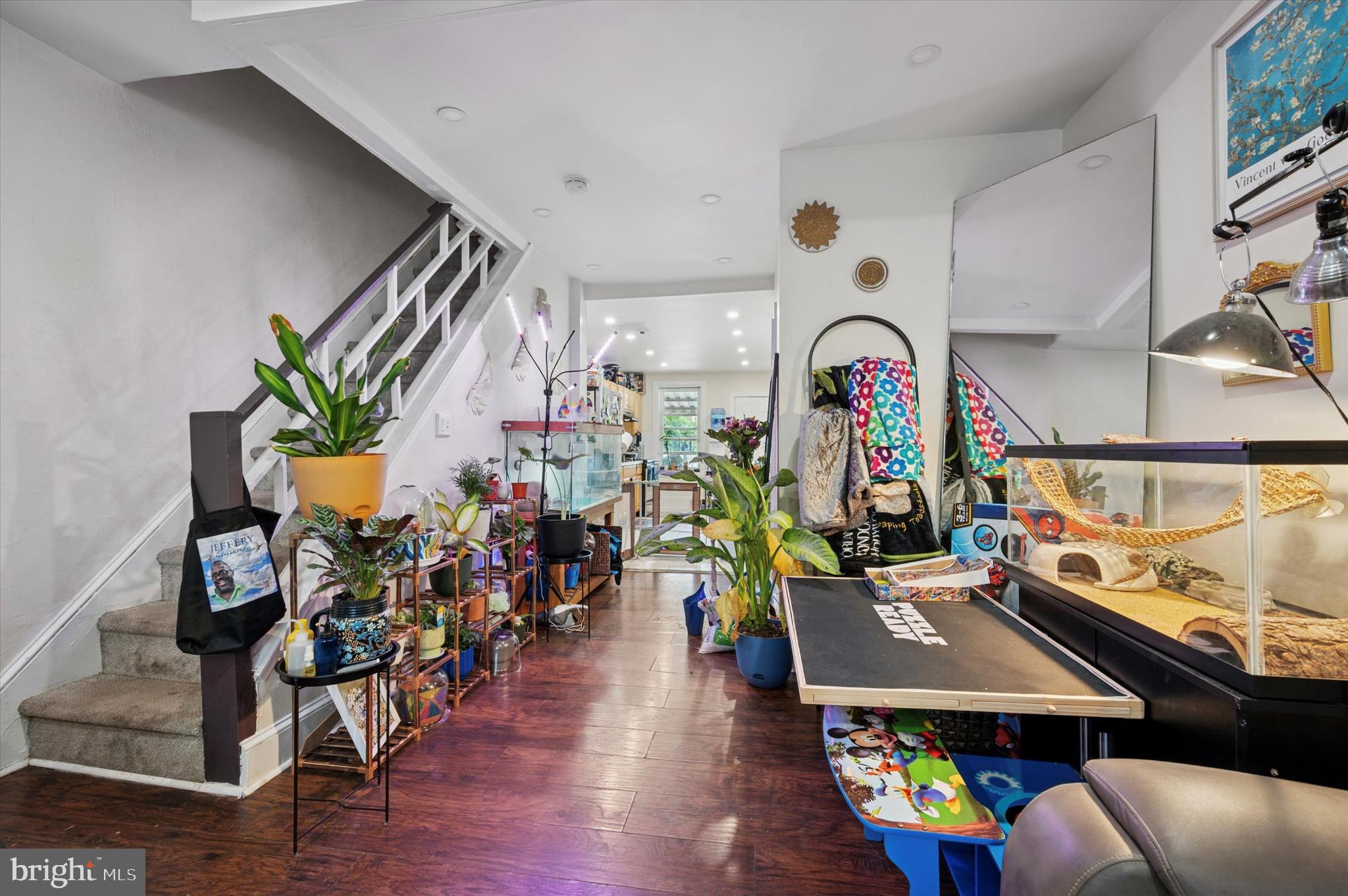 335 N EDGEWOOD STREET