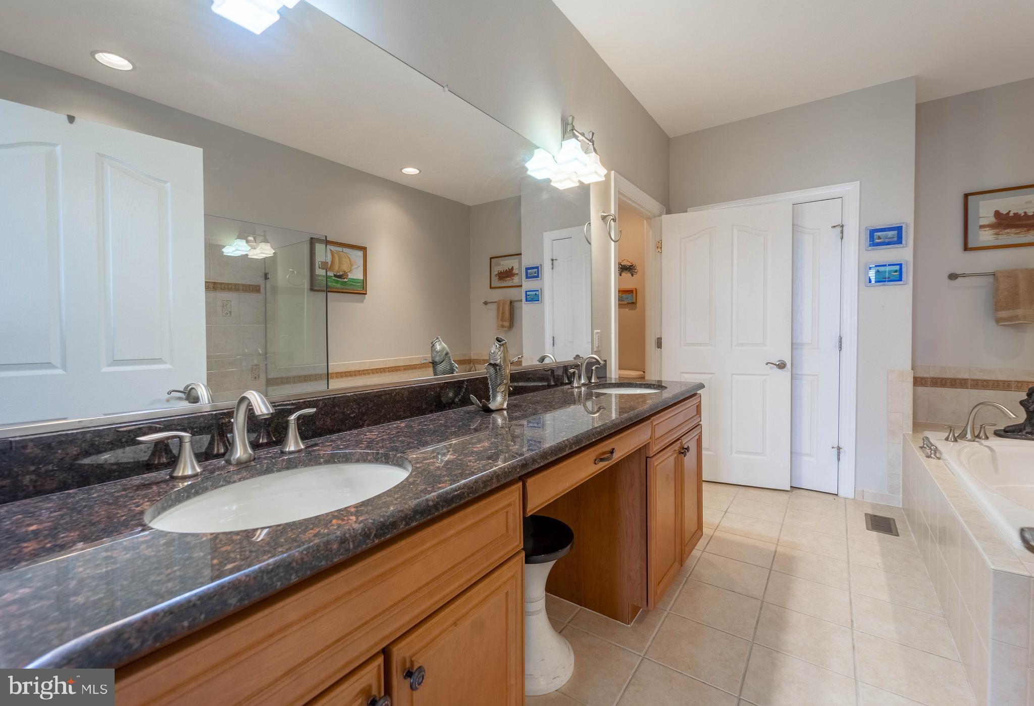 ENCLAVE AT ELLICOTT STATION - Residential