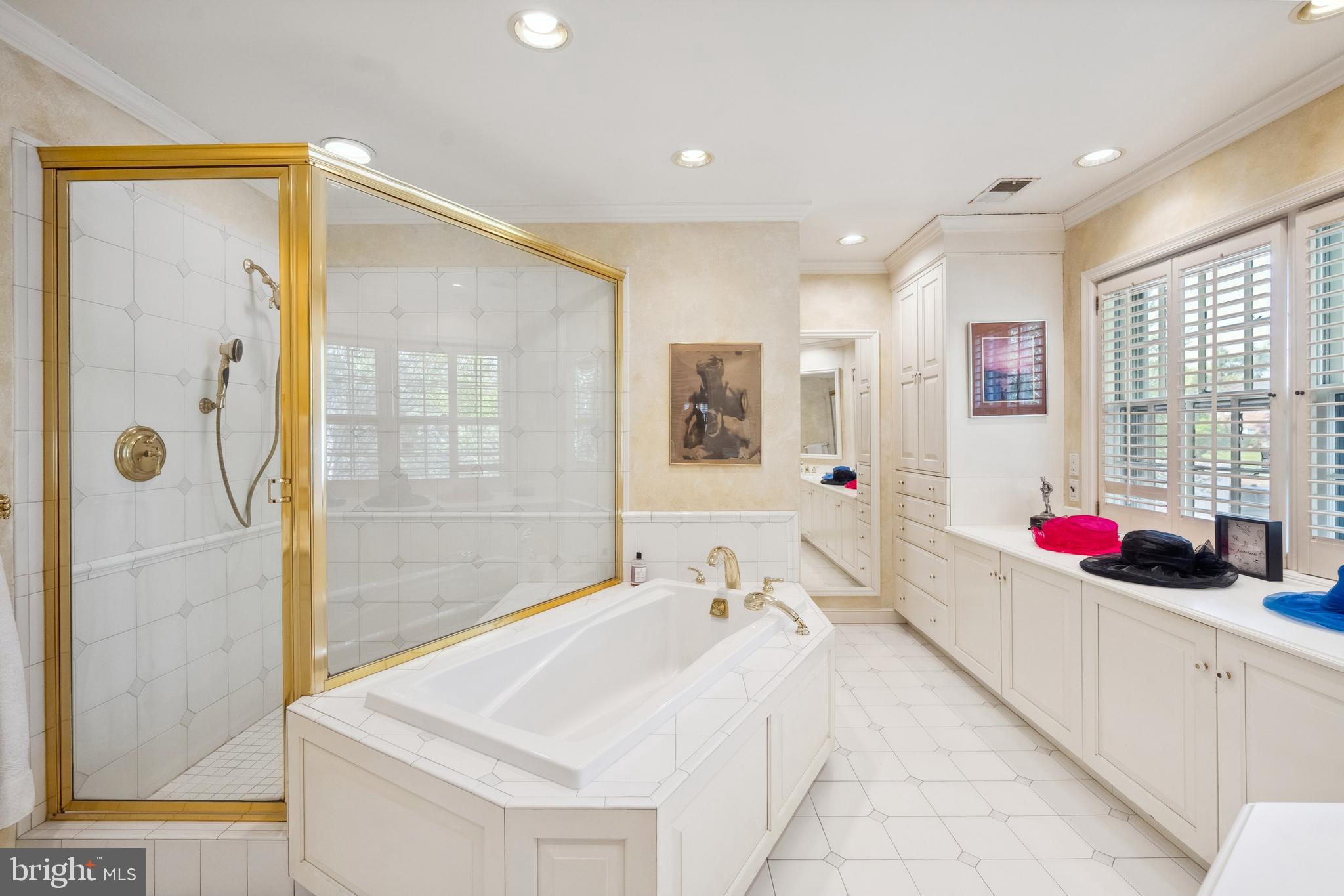 EVERMAY - Residential