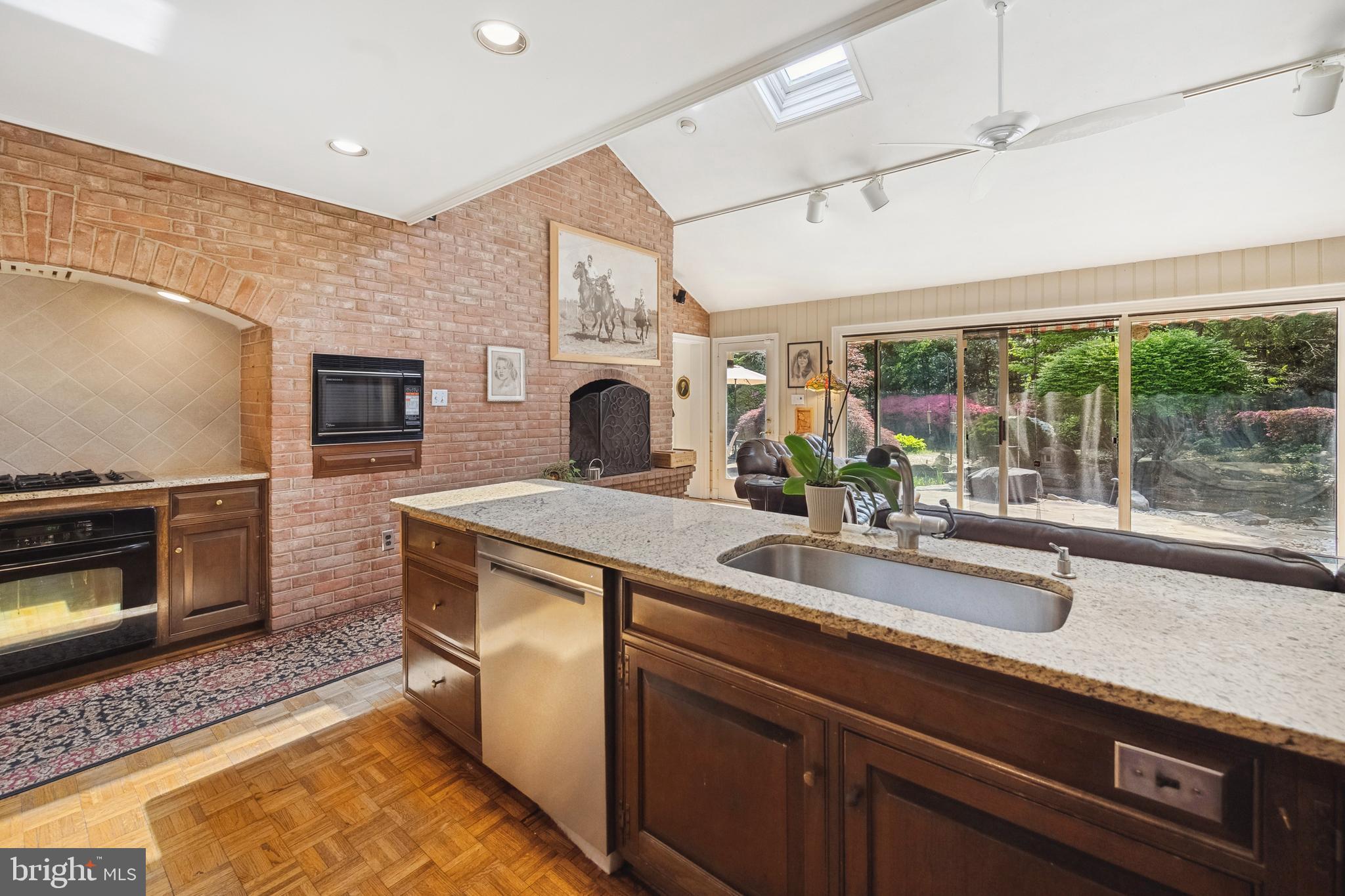 EVERMAY - Residential