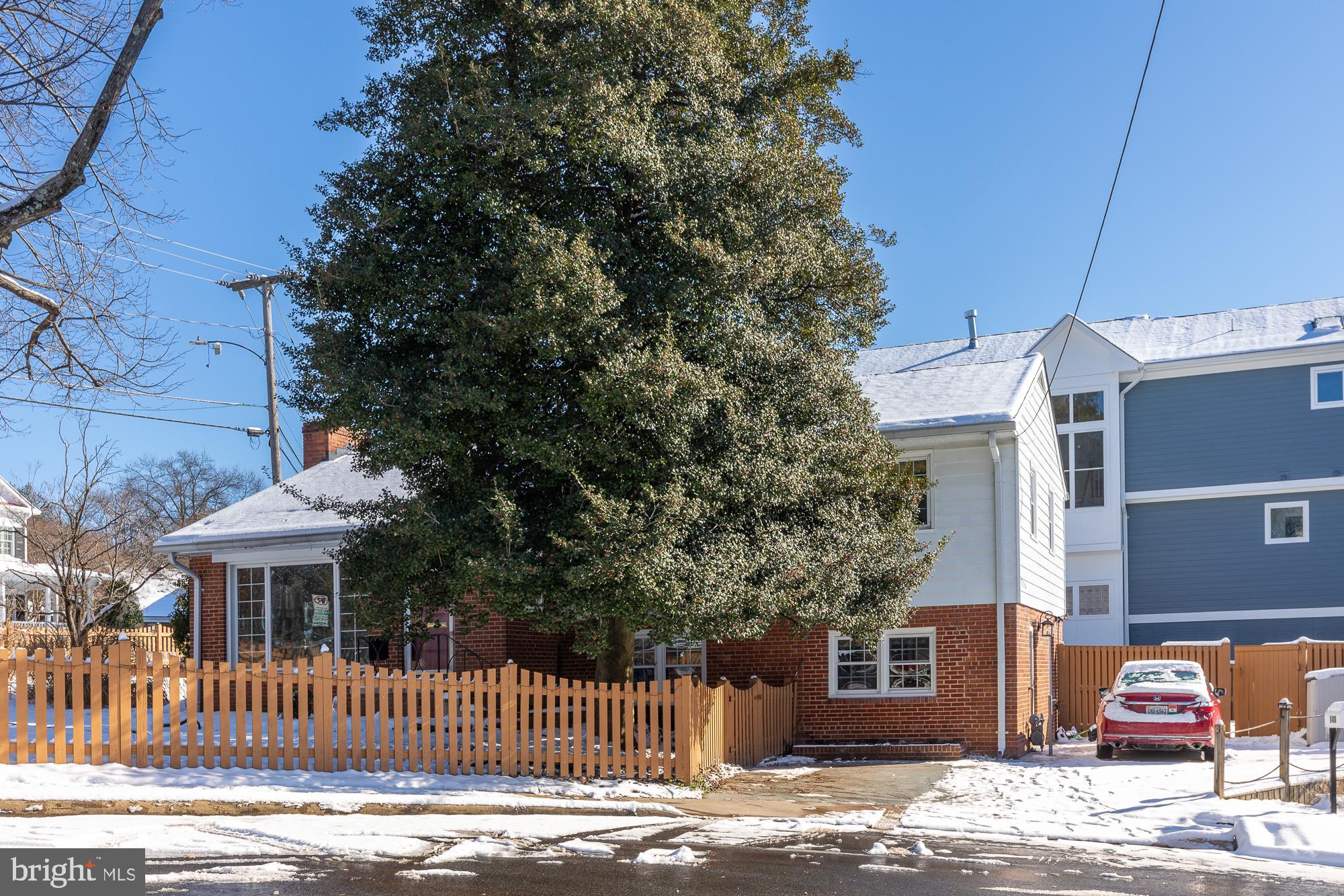 YORKTOWN - Residential Lease