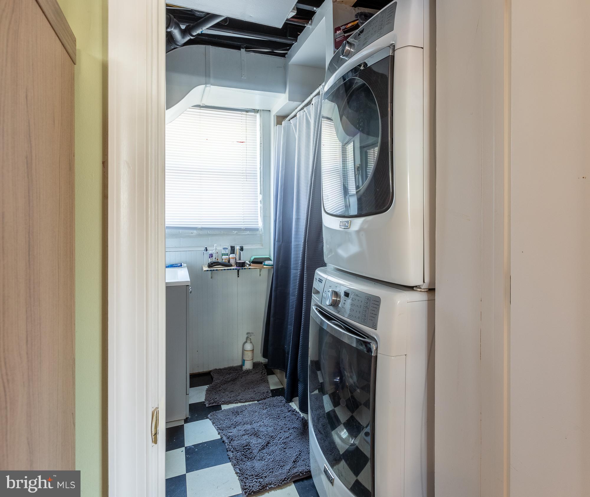 YORKTOWN - Residential Lease