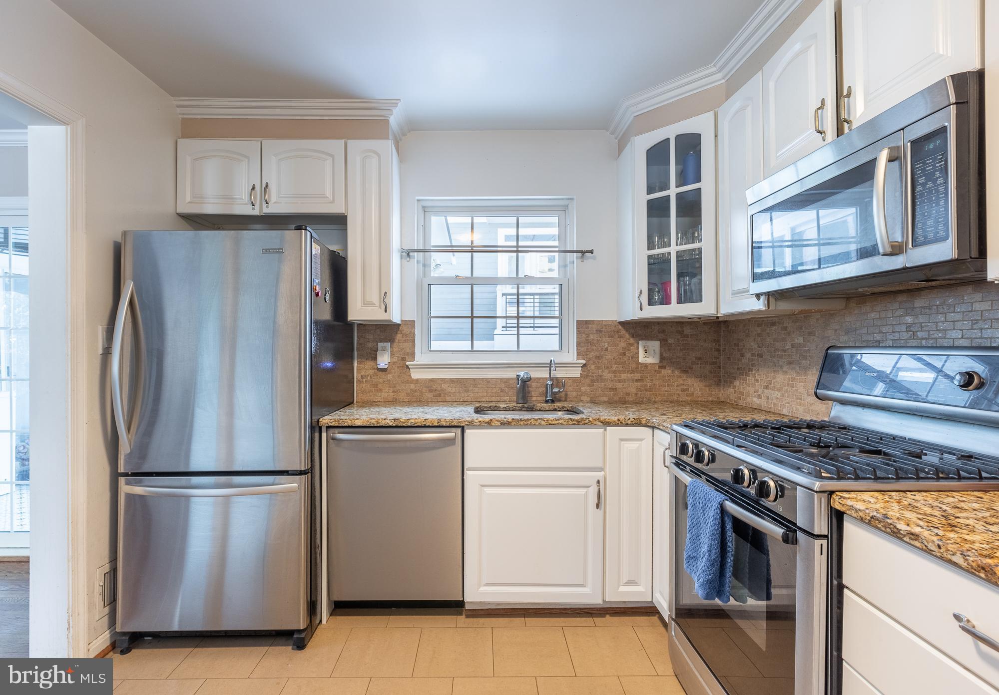 YORKTOWN - Residential Lease