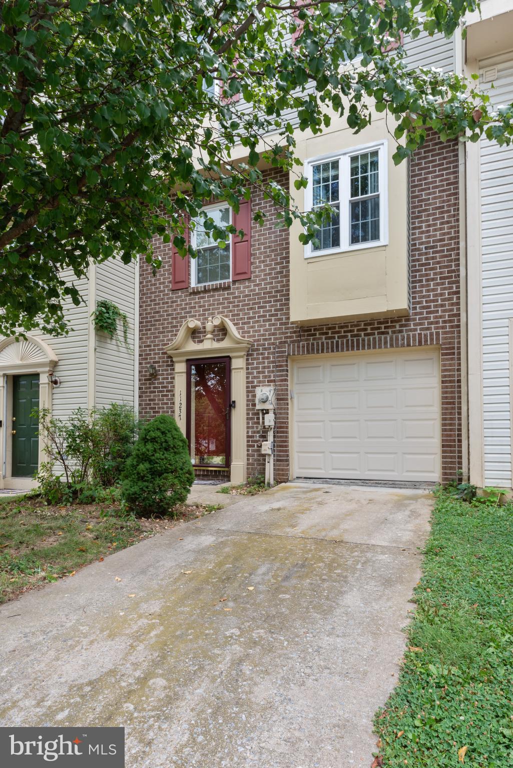 ROBINS GLENN - Residential