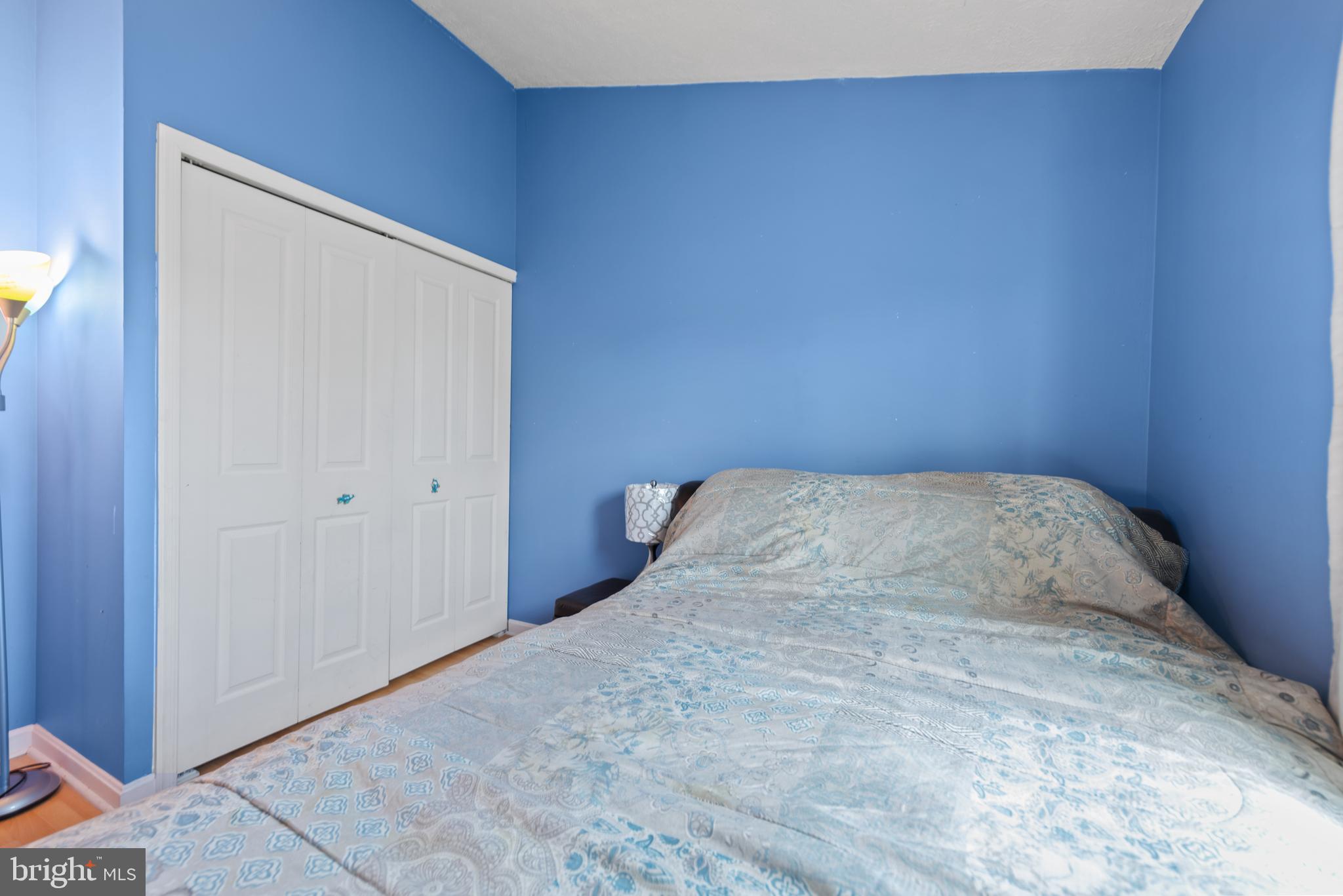 ROBINS GLENN - Residential