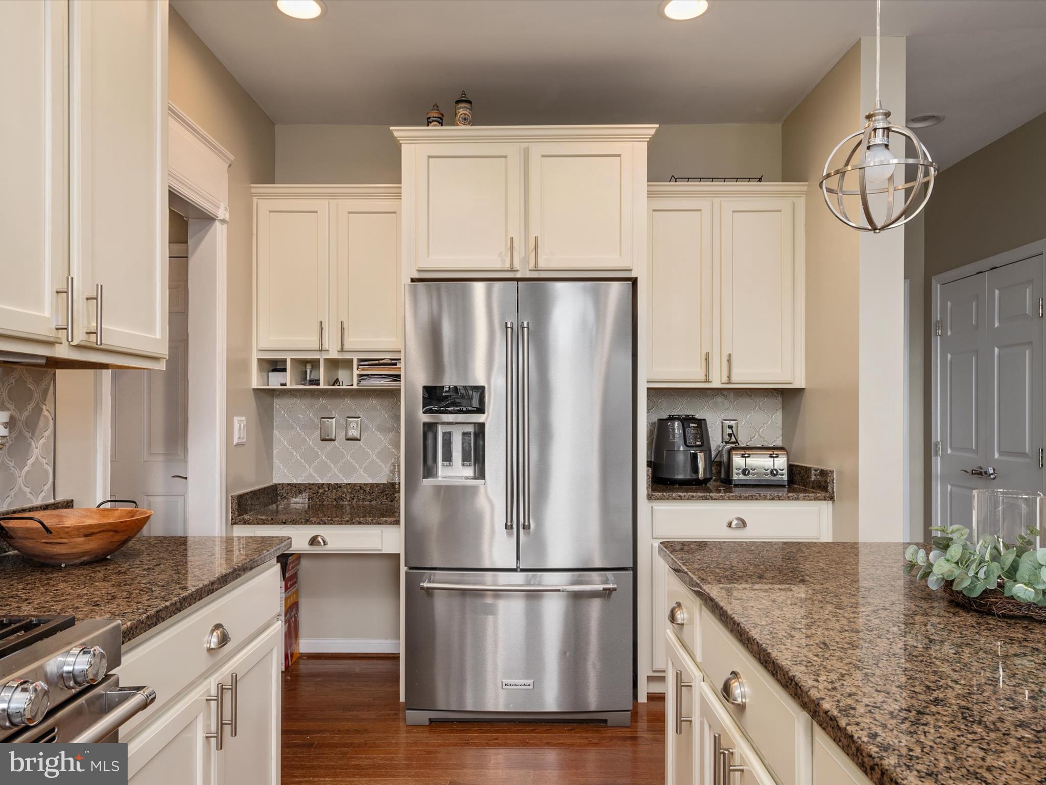 MEADOWS EDGE - Residential