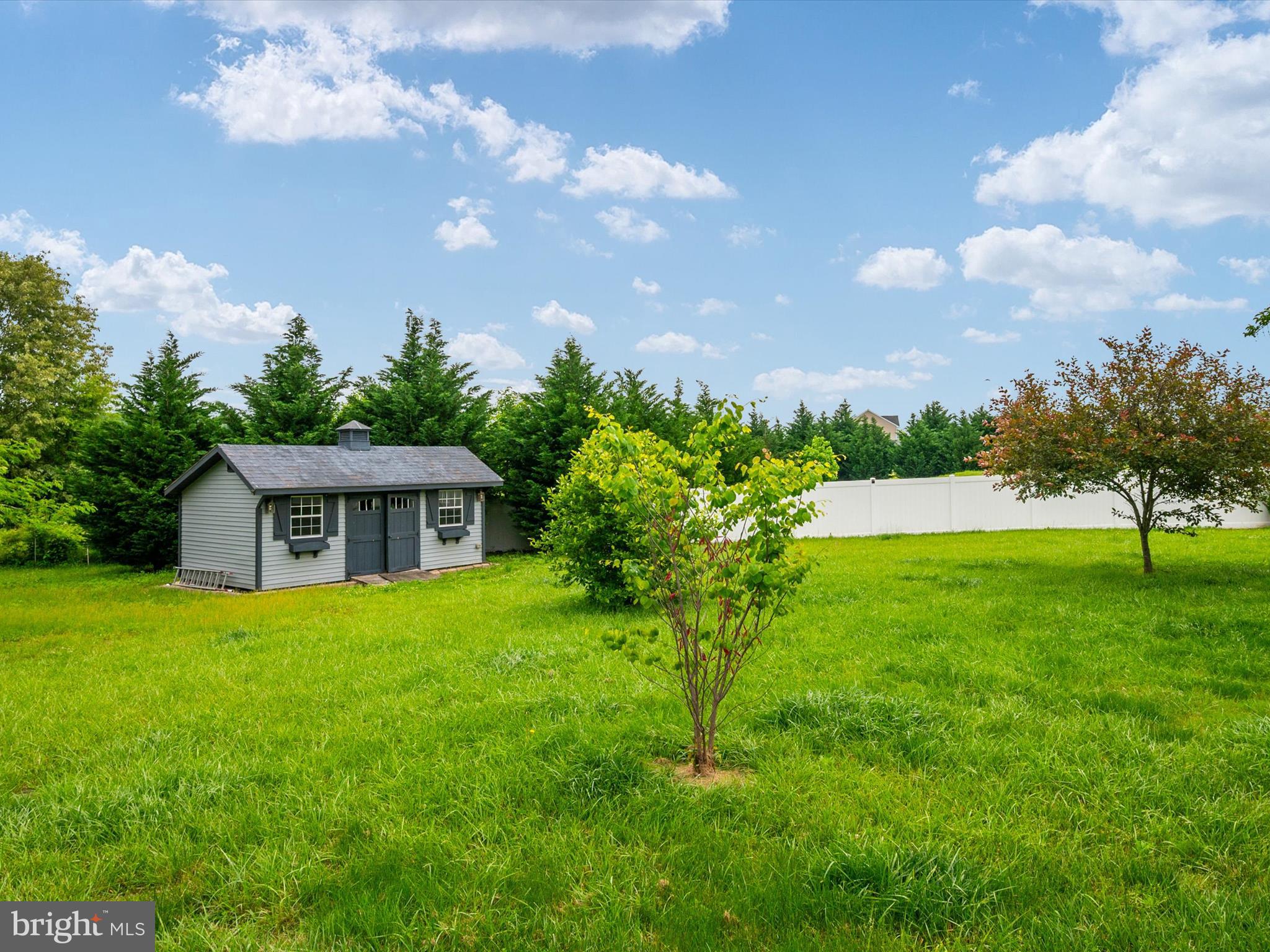 MEADOWS EDGE - Residential