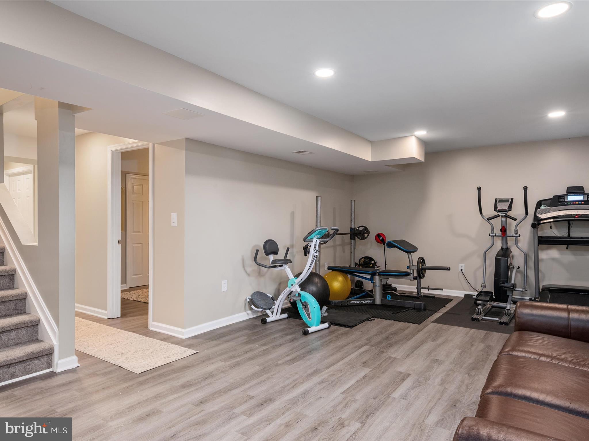 MEADOWS EDGE - Residential