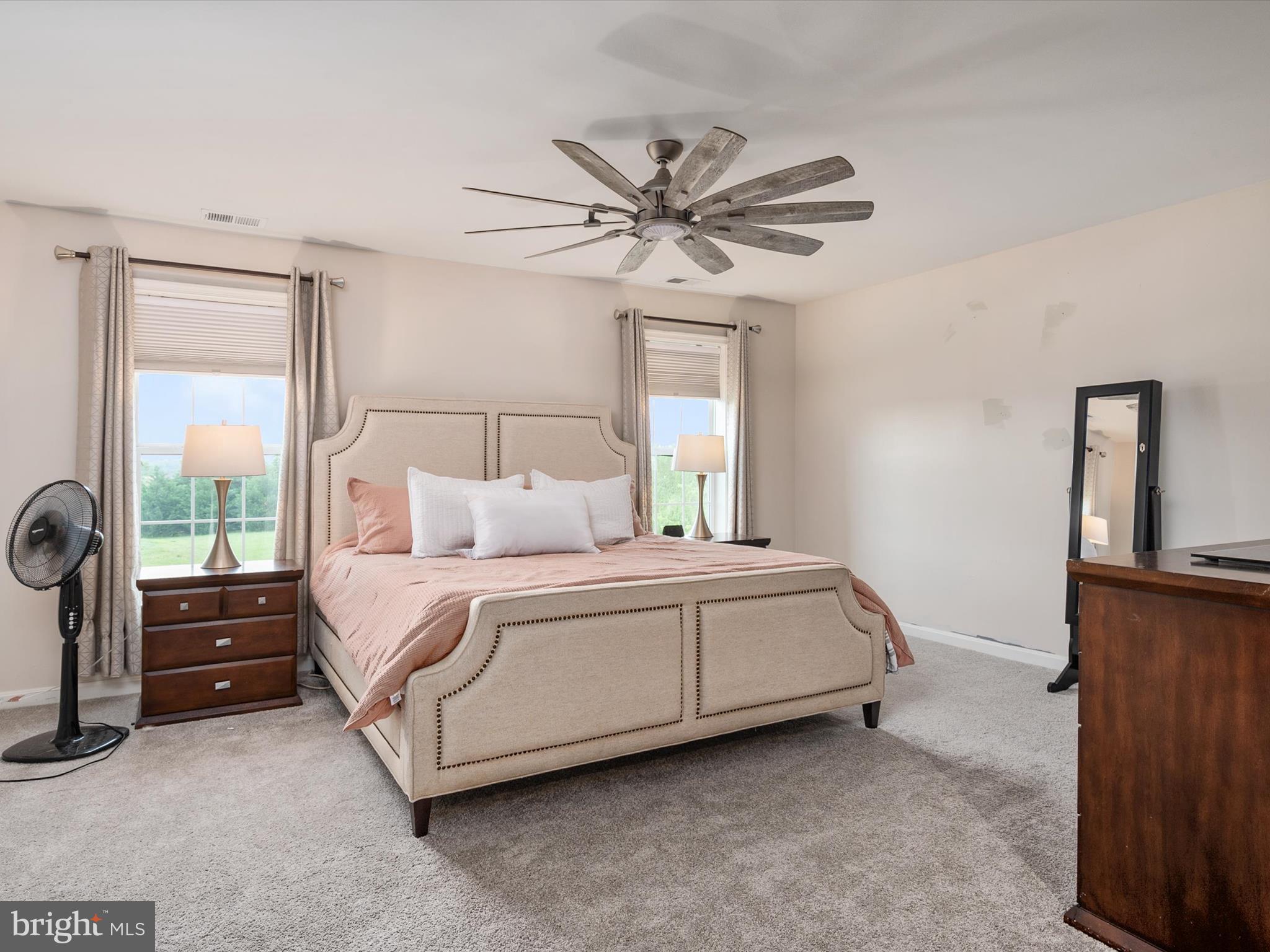 MEADOWS EDGE - Residential