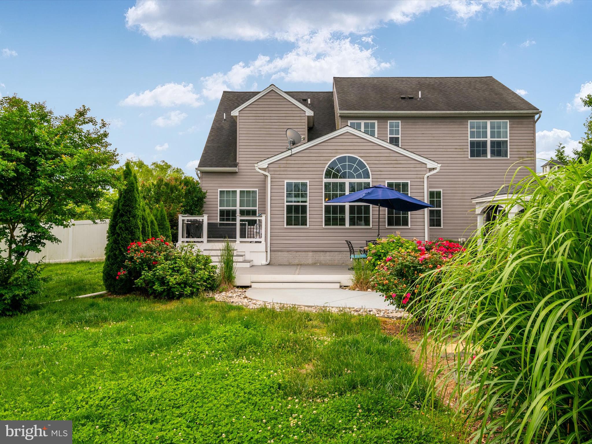 MEADOWS EDGE - Residential