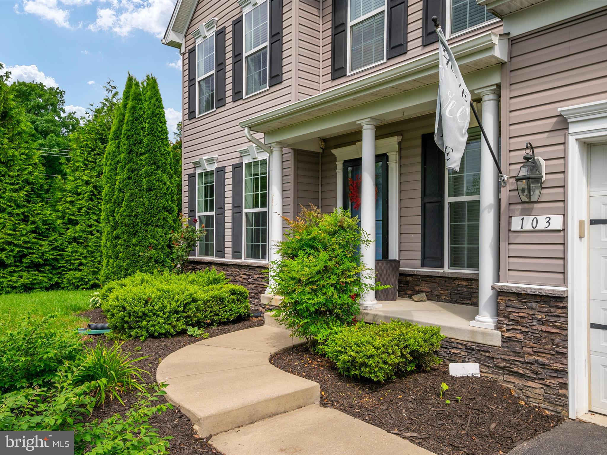 MEADOWS EDGE - Residential