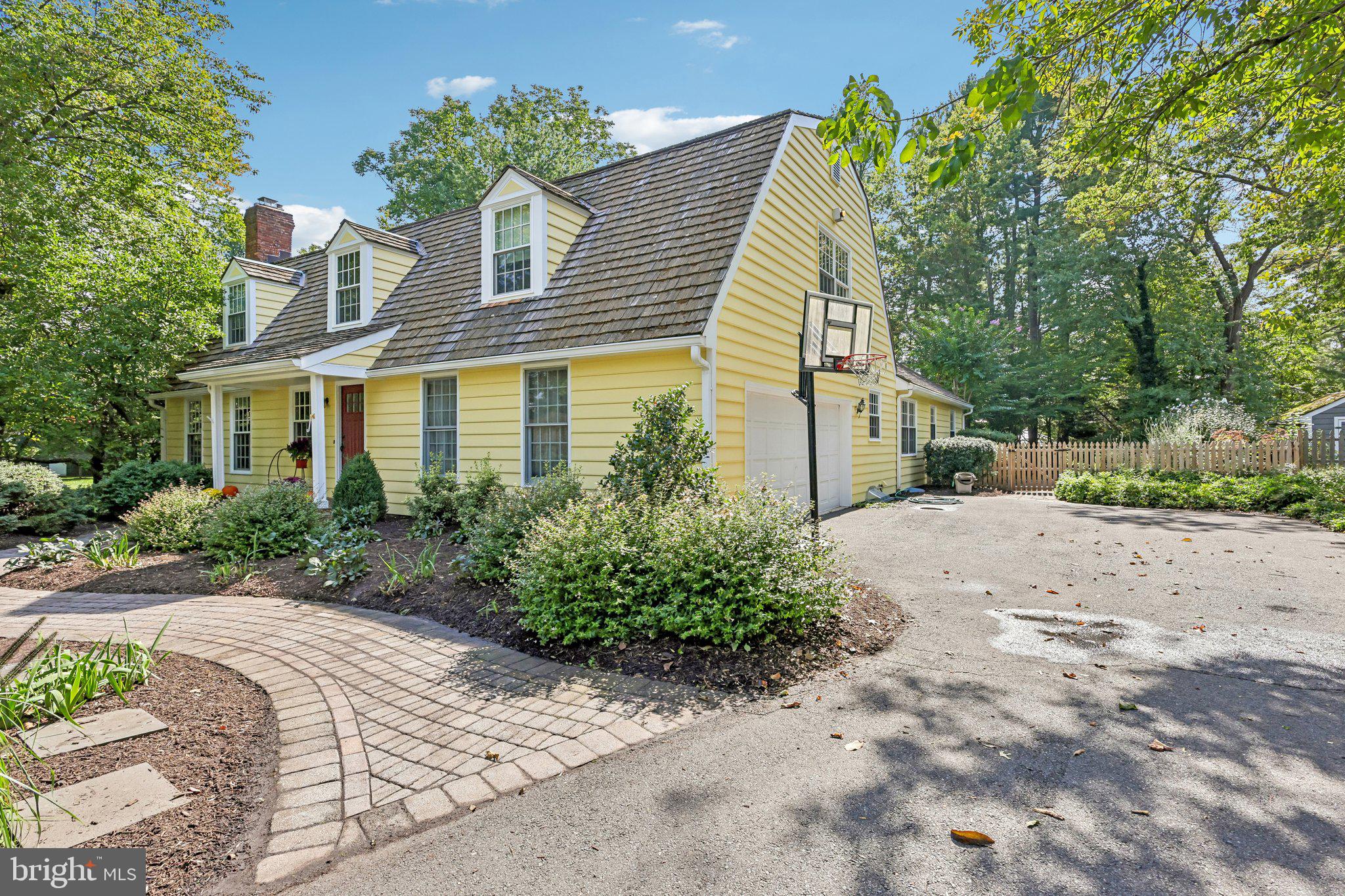 22 SCUDDER COURT