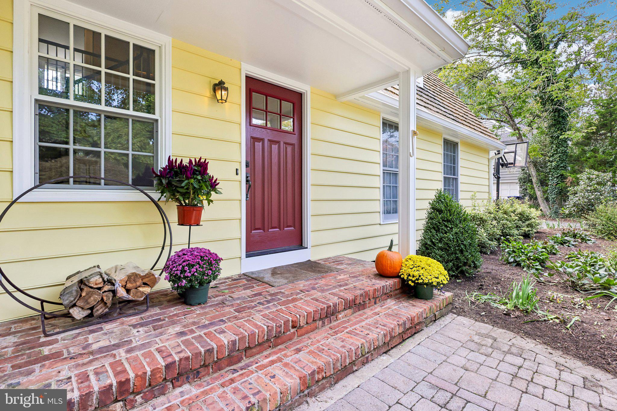 22 SCUDDER COURT