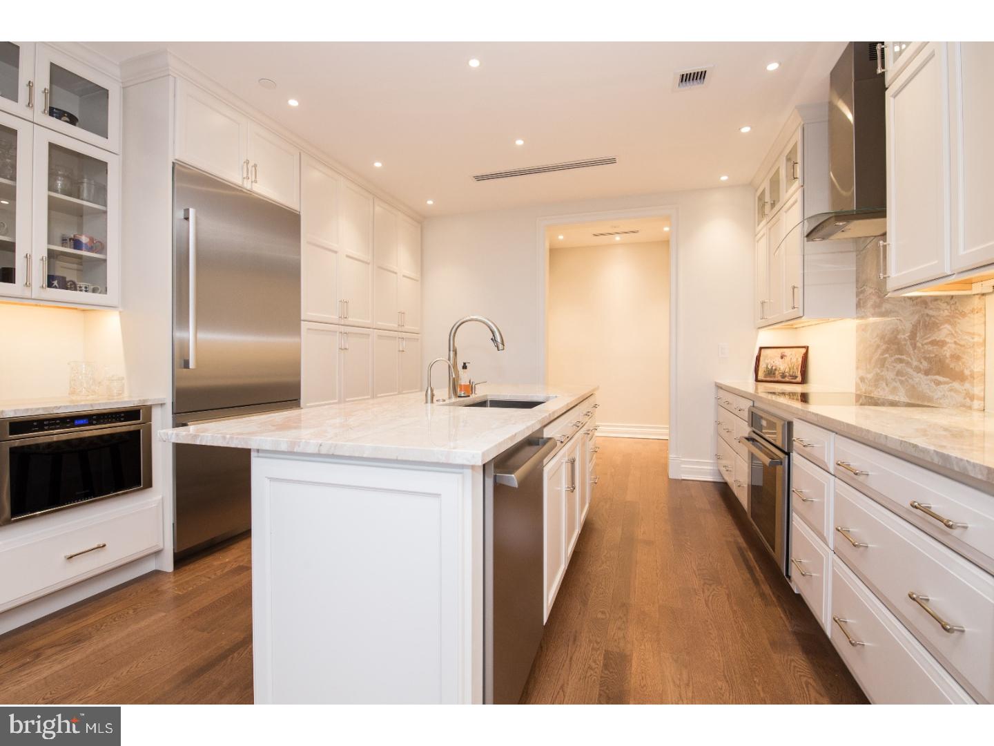 CHESTNUT HILL - Residential