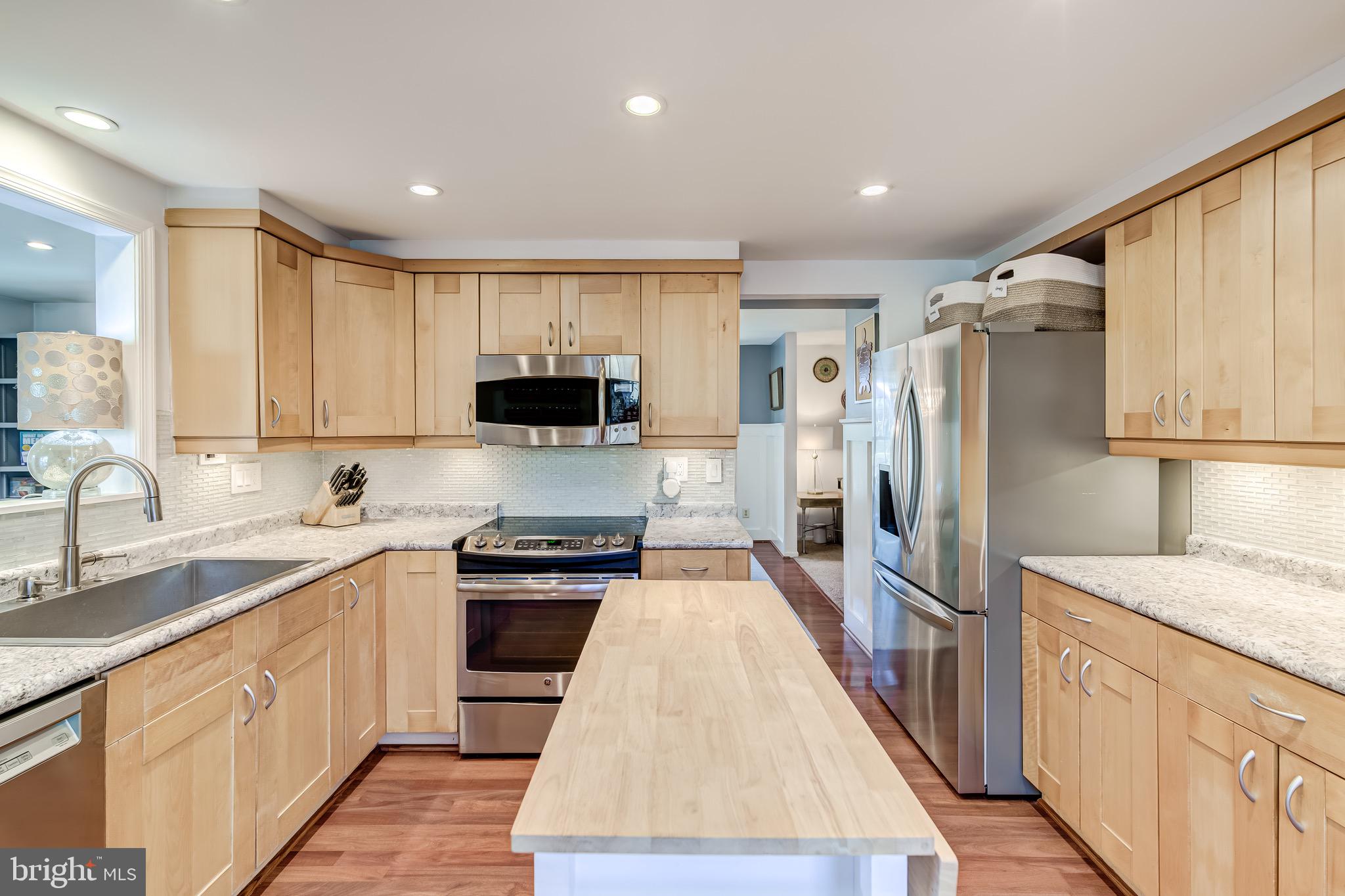 LAKE RIDGE - Residential