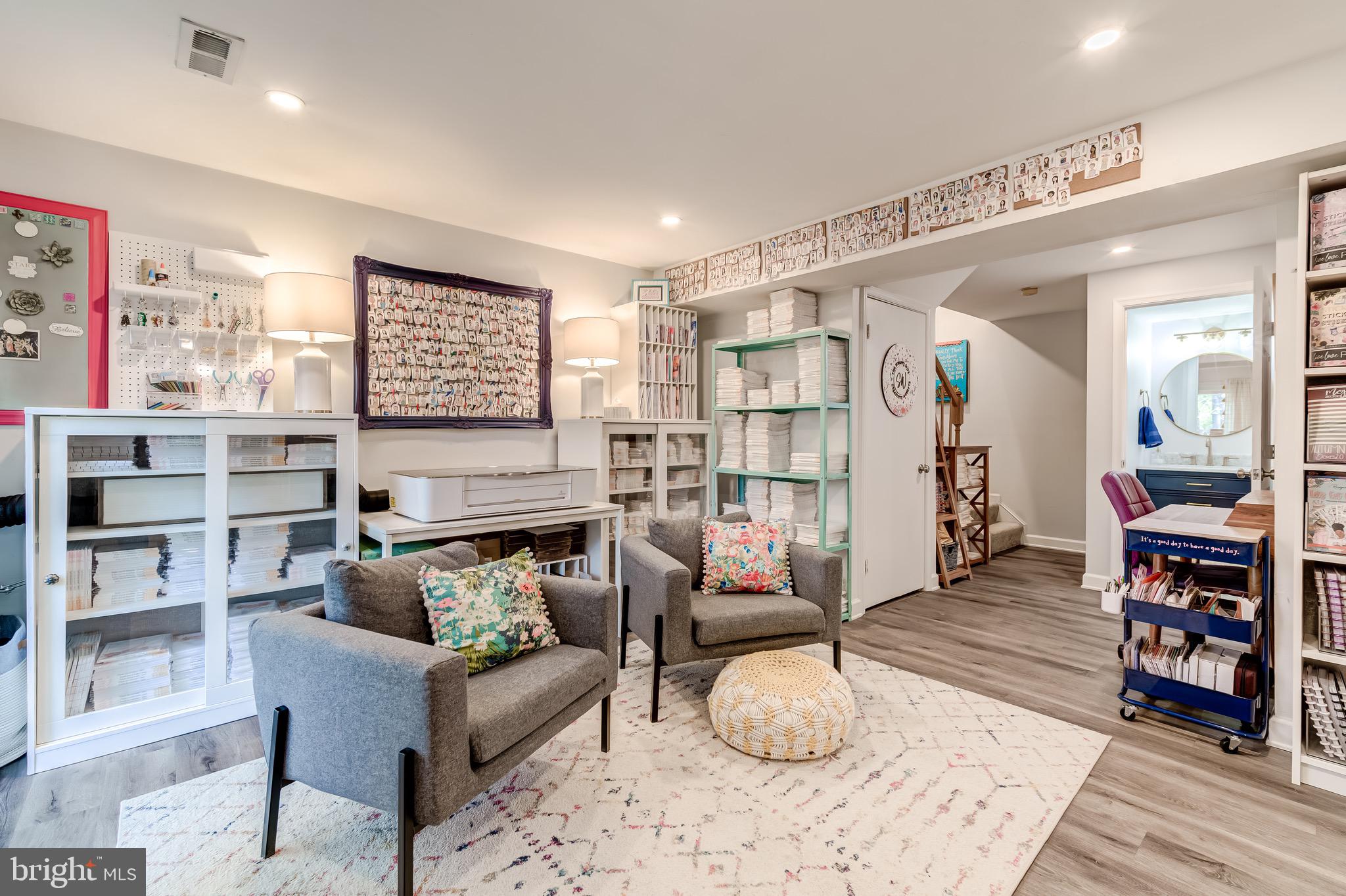 LAKE RIDGE - Residential