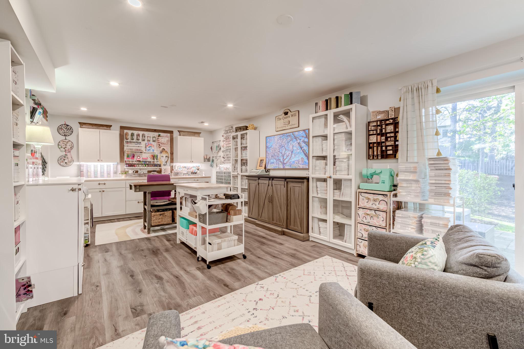 LAKE RIDGE - Residential