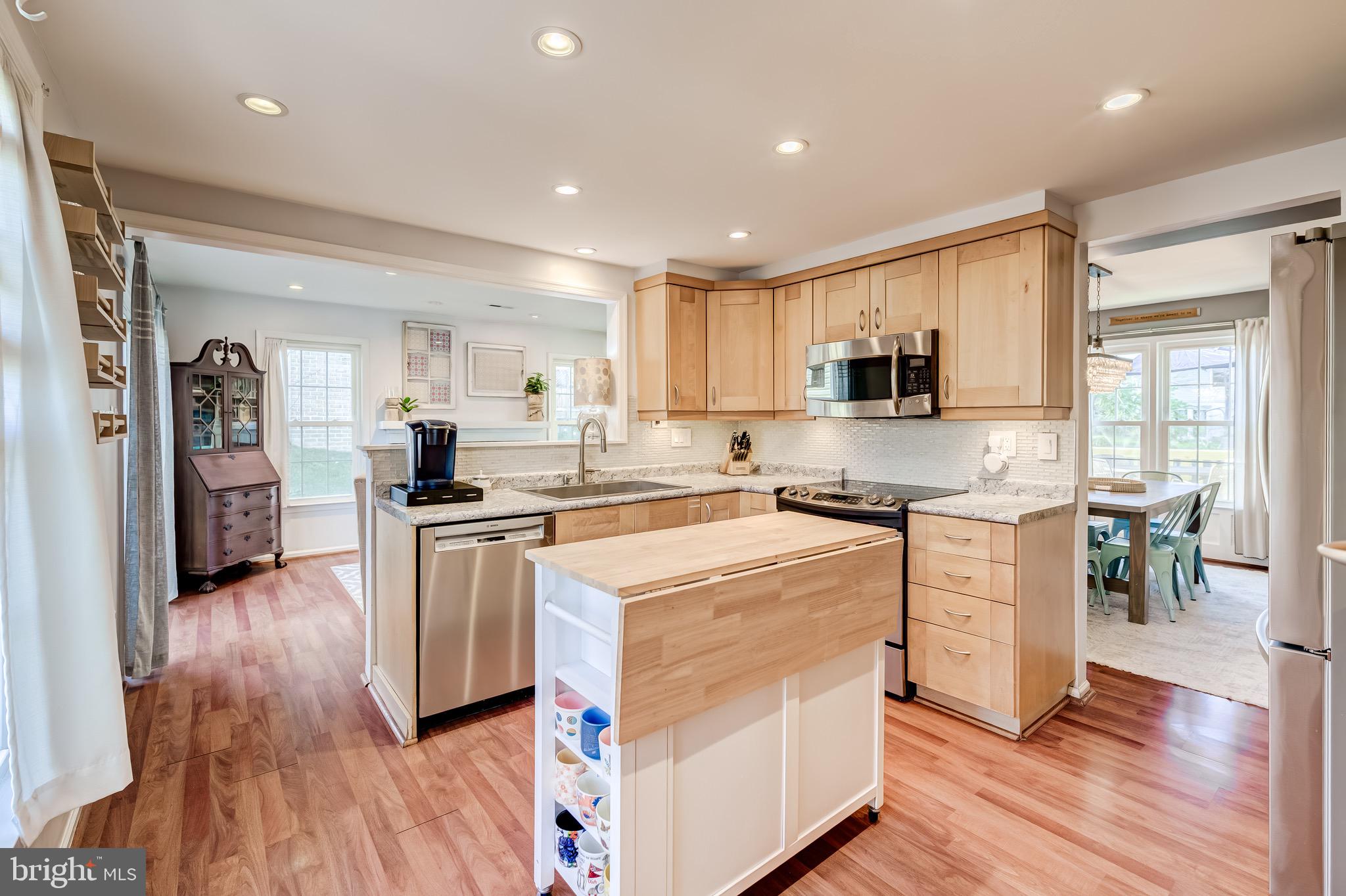 LAKE RIDGE - Residential