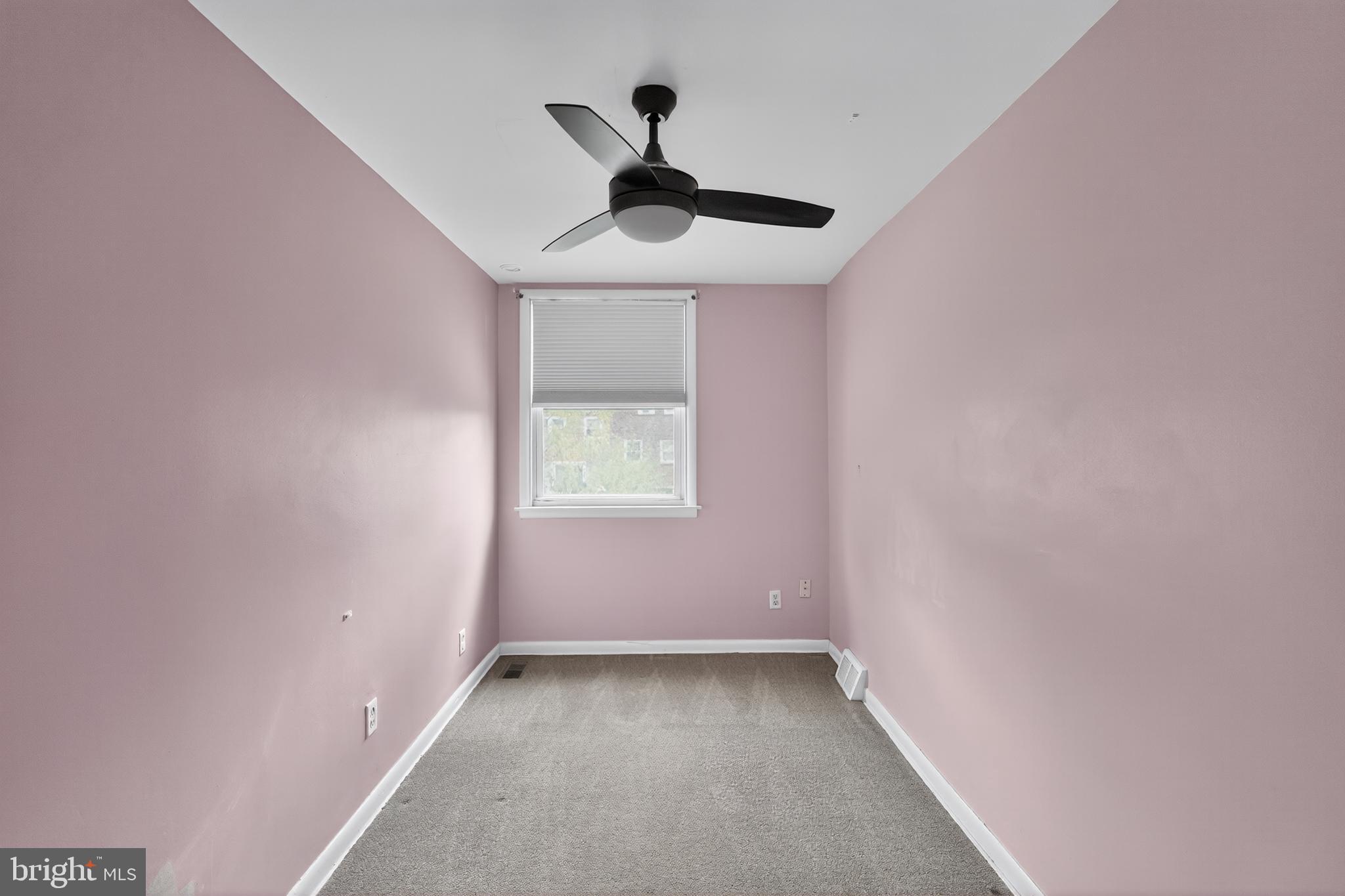 ROXBOROUGH - Residential