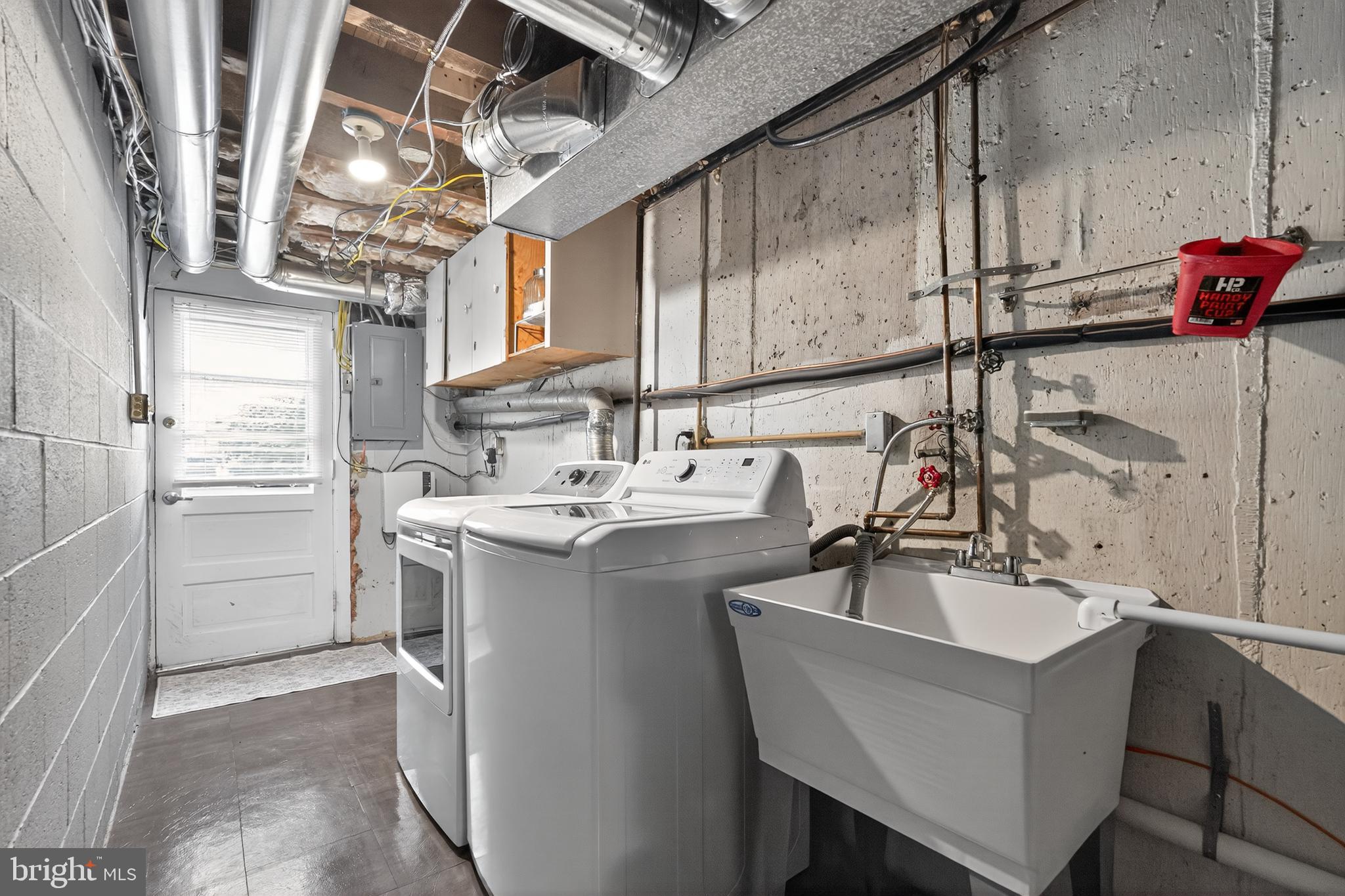 ROXBOROUGH - Residential