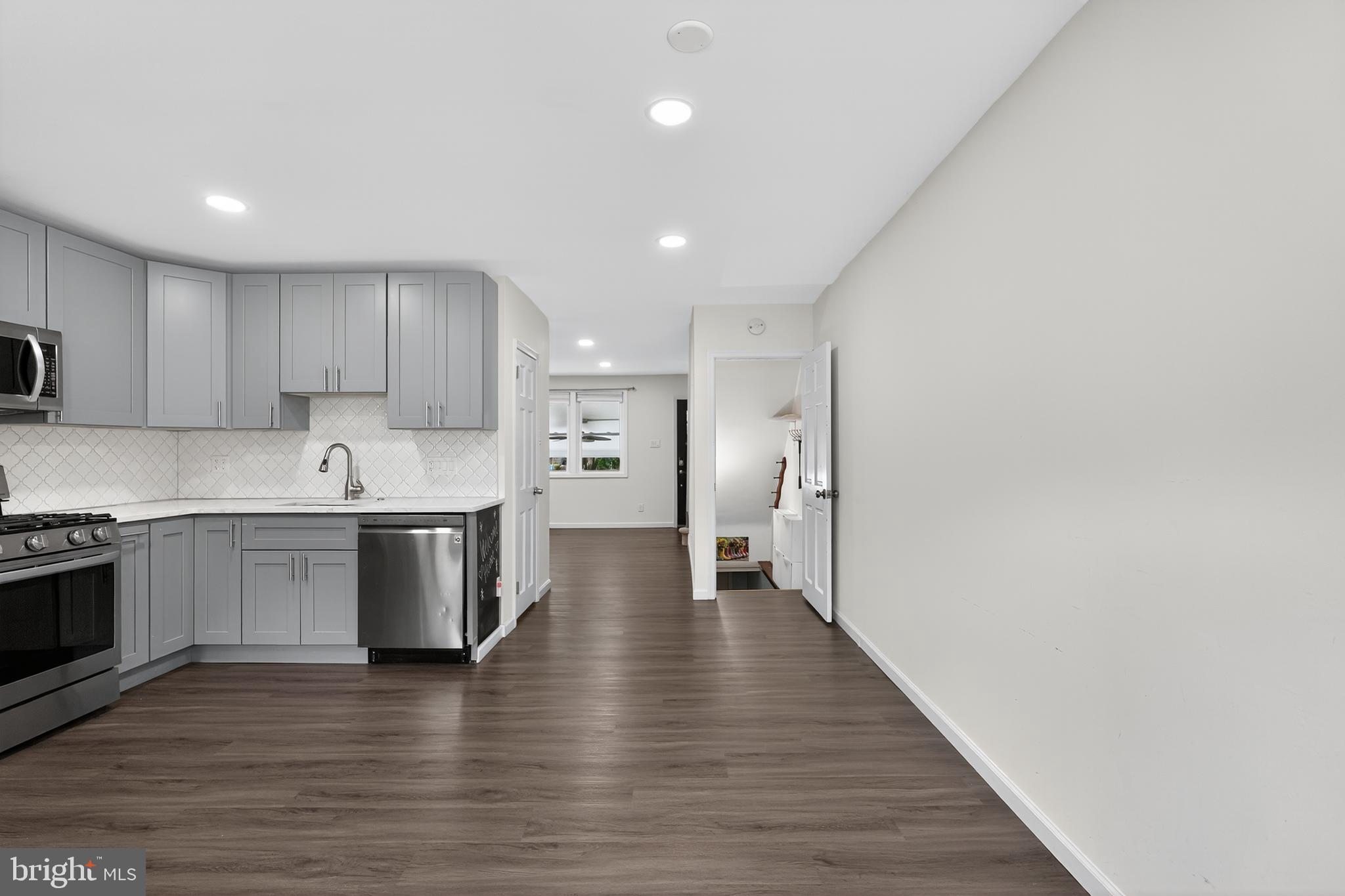 ROXBOROUGH - Residential