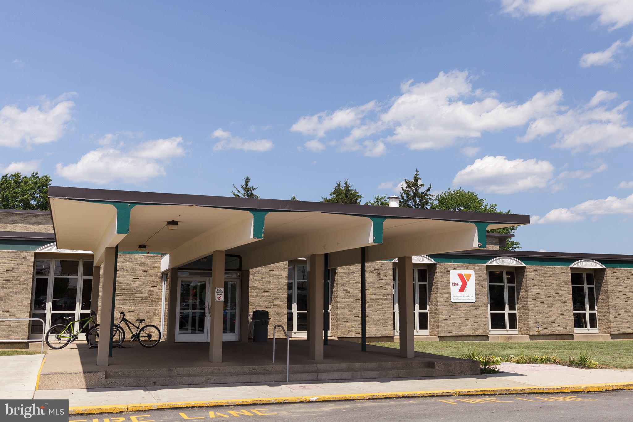 ROXBOROUGH - Residential