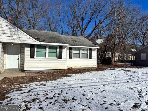 164 KINSLEY ROAD PEMBERTON NJ 08068