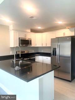 FOUNDERS LANDING - Residential Lease