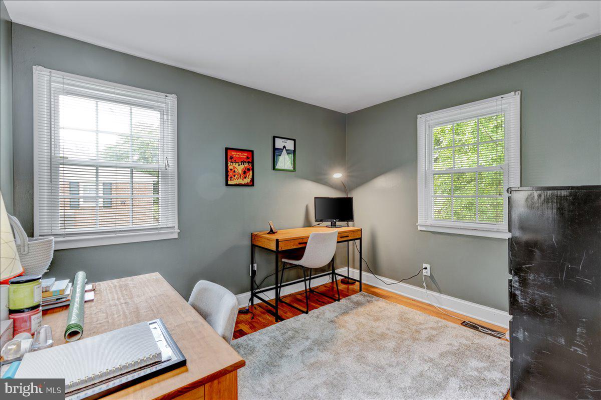 CROFTON SQUARE - Residential