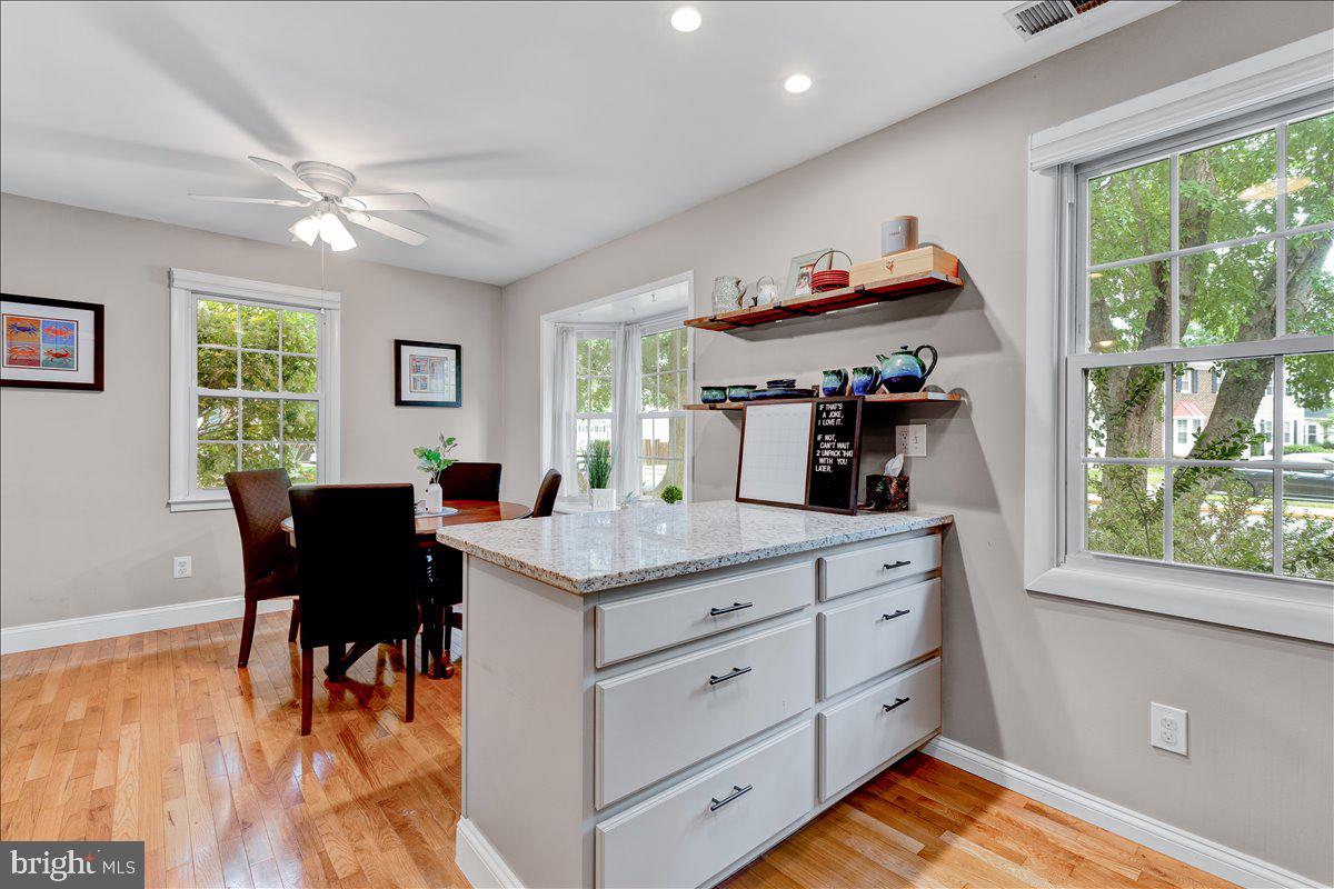 CROFTON SQUARE - Residential