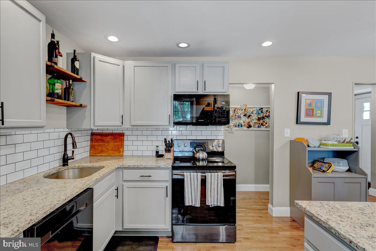 CROFTON SQUARE - Residential