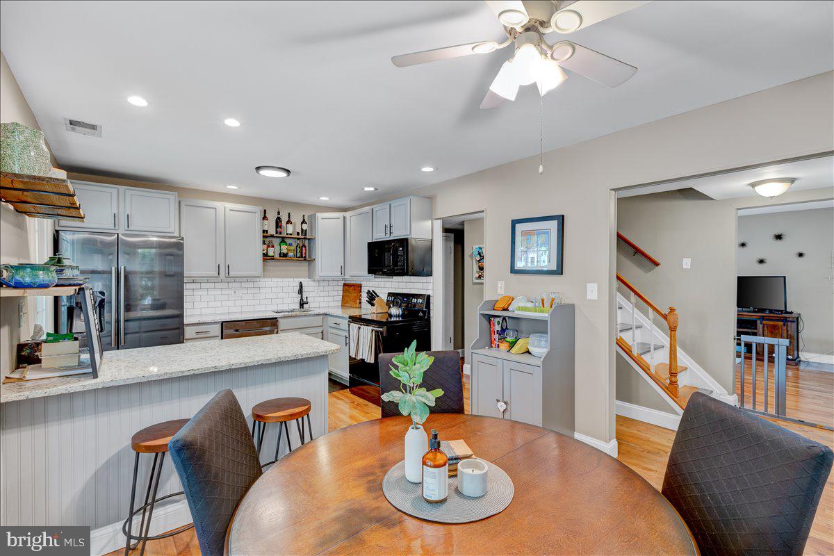 CROFTON SQUARE - Residential