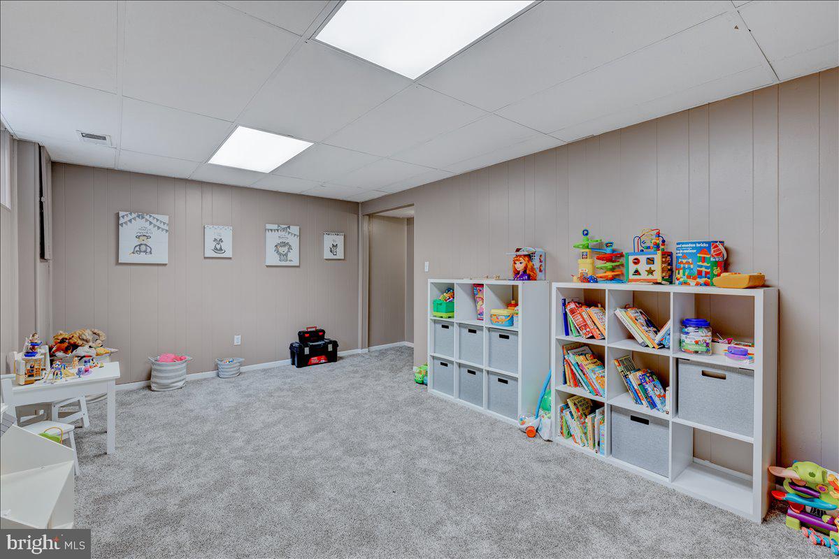 CROFTON SQUARE - Residential