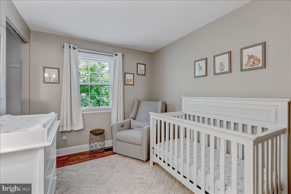 CROFTON SQUARE - Residential