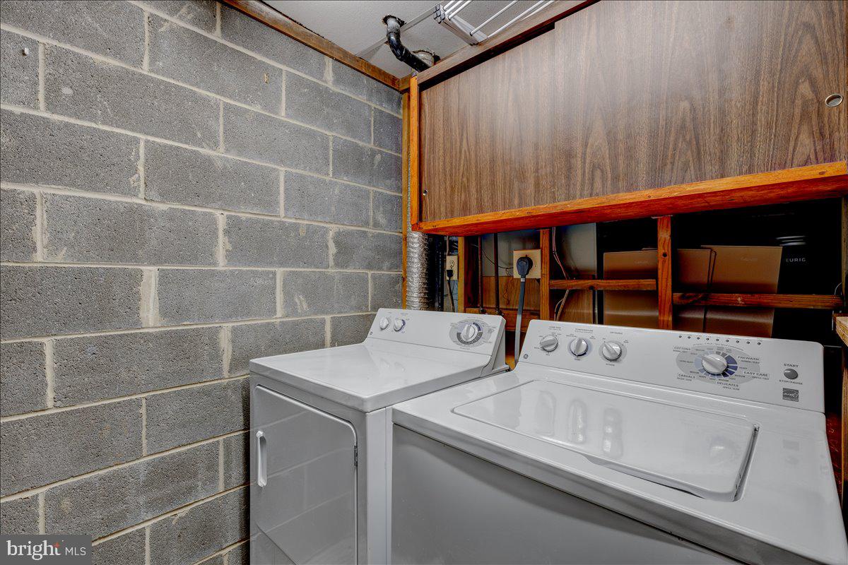 CROFTON SQUARE - Residential