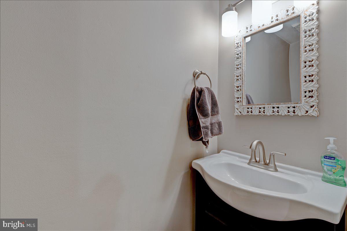 CROFTON SQUARE - Residential