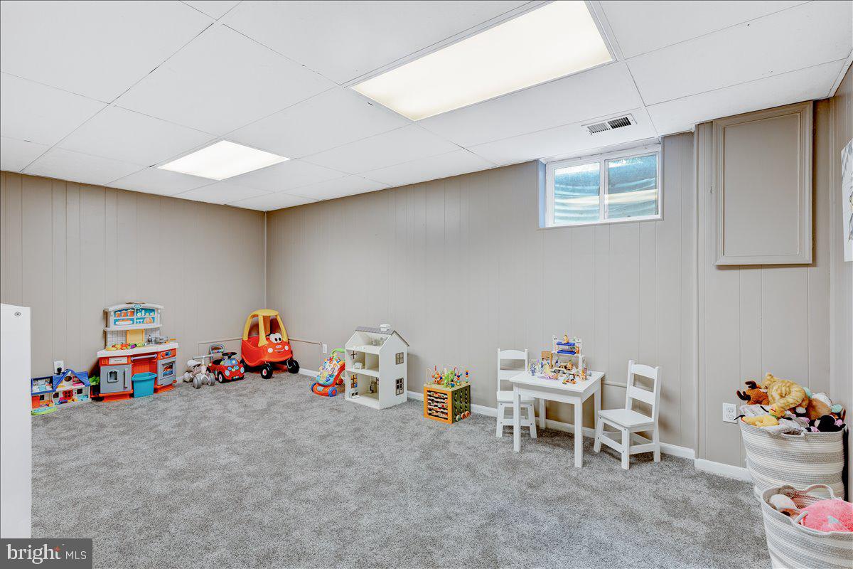 CROFTON SQUARE - Residential