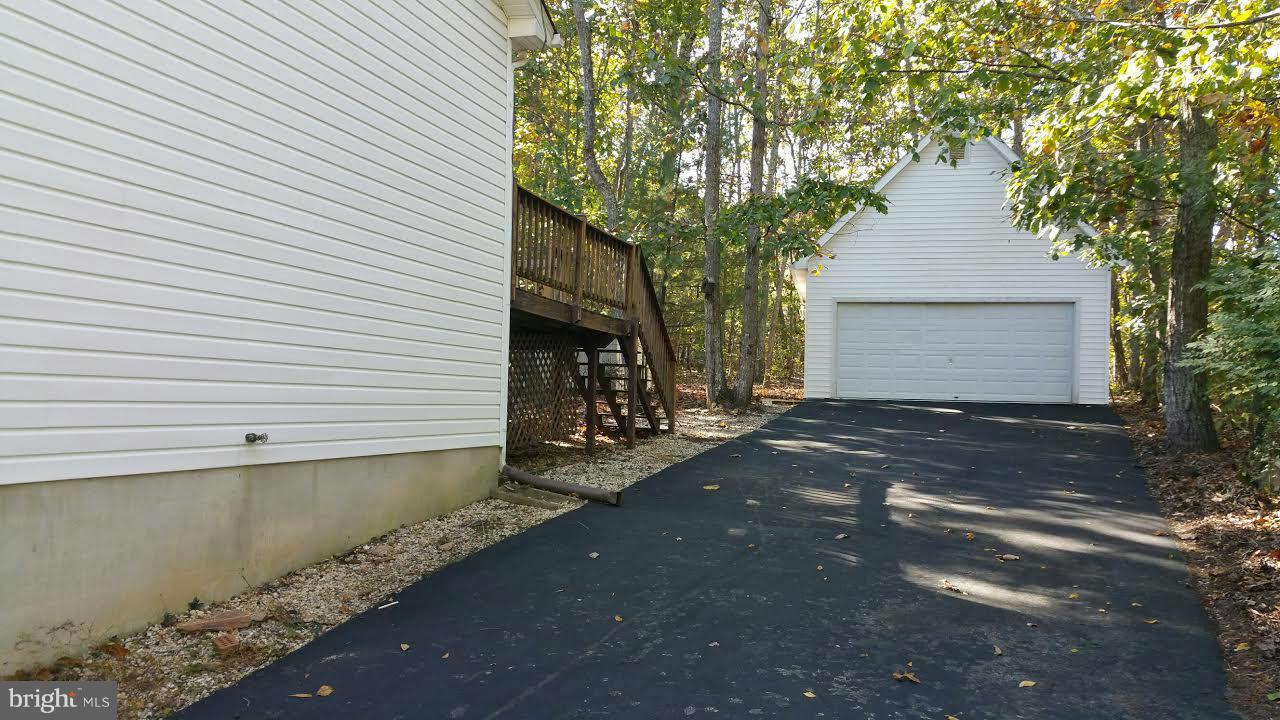 LAKE WILDERNESS - Residential