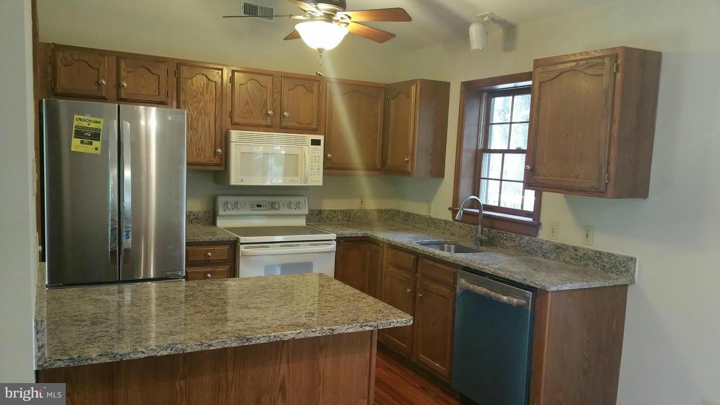 LAKE WILDERNESS - Residential