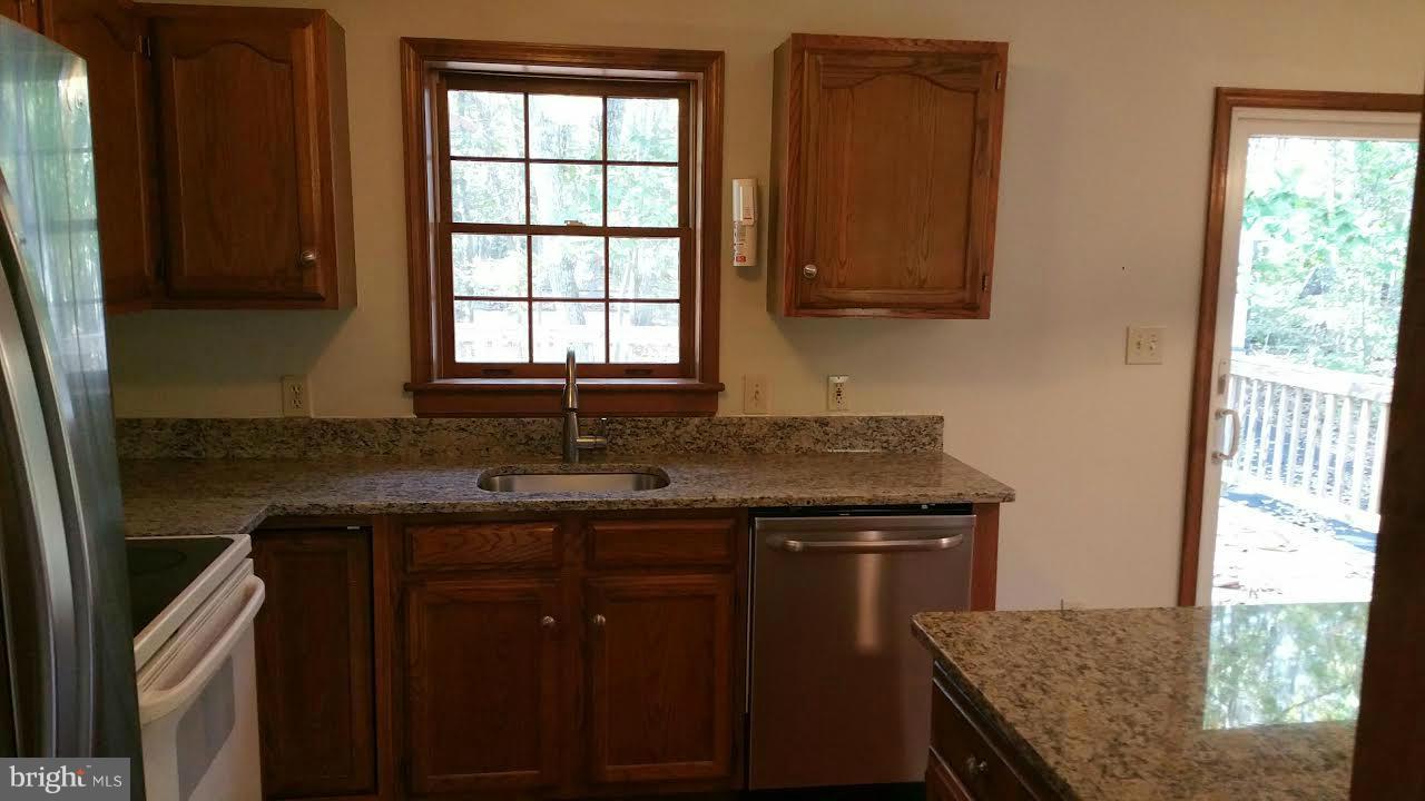 LAKE WILDERNESS - Residential